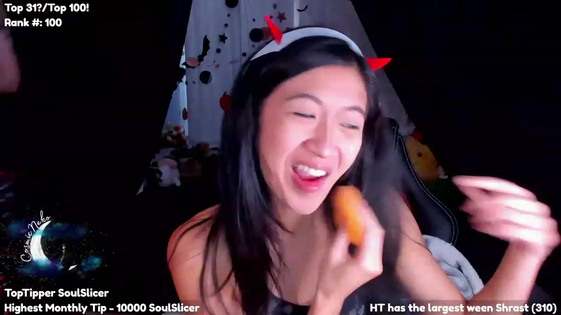Gallery image thumbnail from CosmicNeko's myfreecams stream on, 10/06/2023, 19:12 image 3 of 20