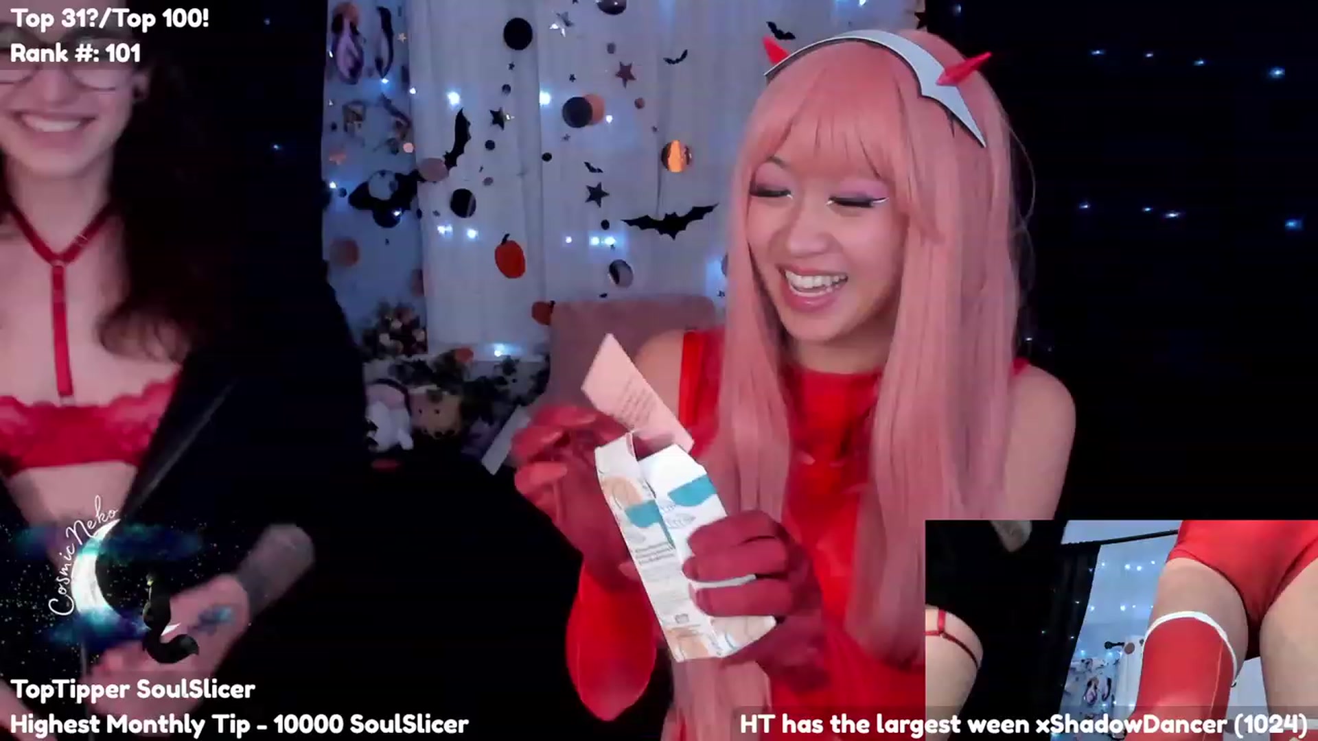 Gallery image thumbnail from CosmicNeko's myfreecams stream on, 10/07/2023, 04:18 image 3 of 20