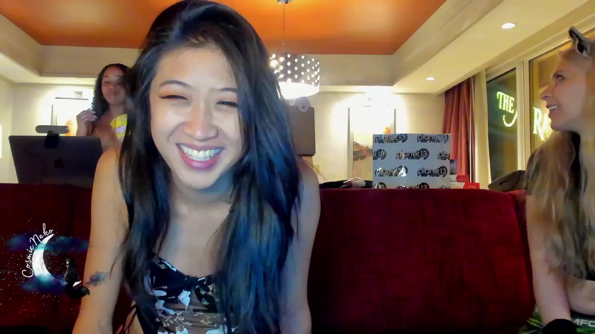 Gallery image thumbnail from CosmicNeko's myfreecams stream on, 10/09/2023, 04:59 image 11 of 20
