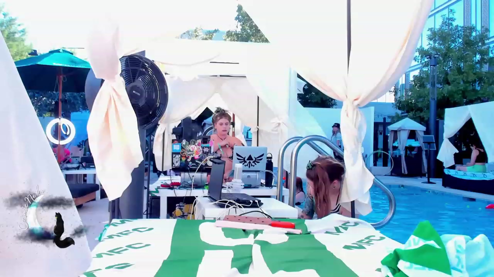 Gallery image thumbnail from CosmicNeko's myfreecams stream on, 10/11/2023, 23:12 image 12 of 20