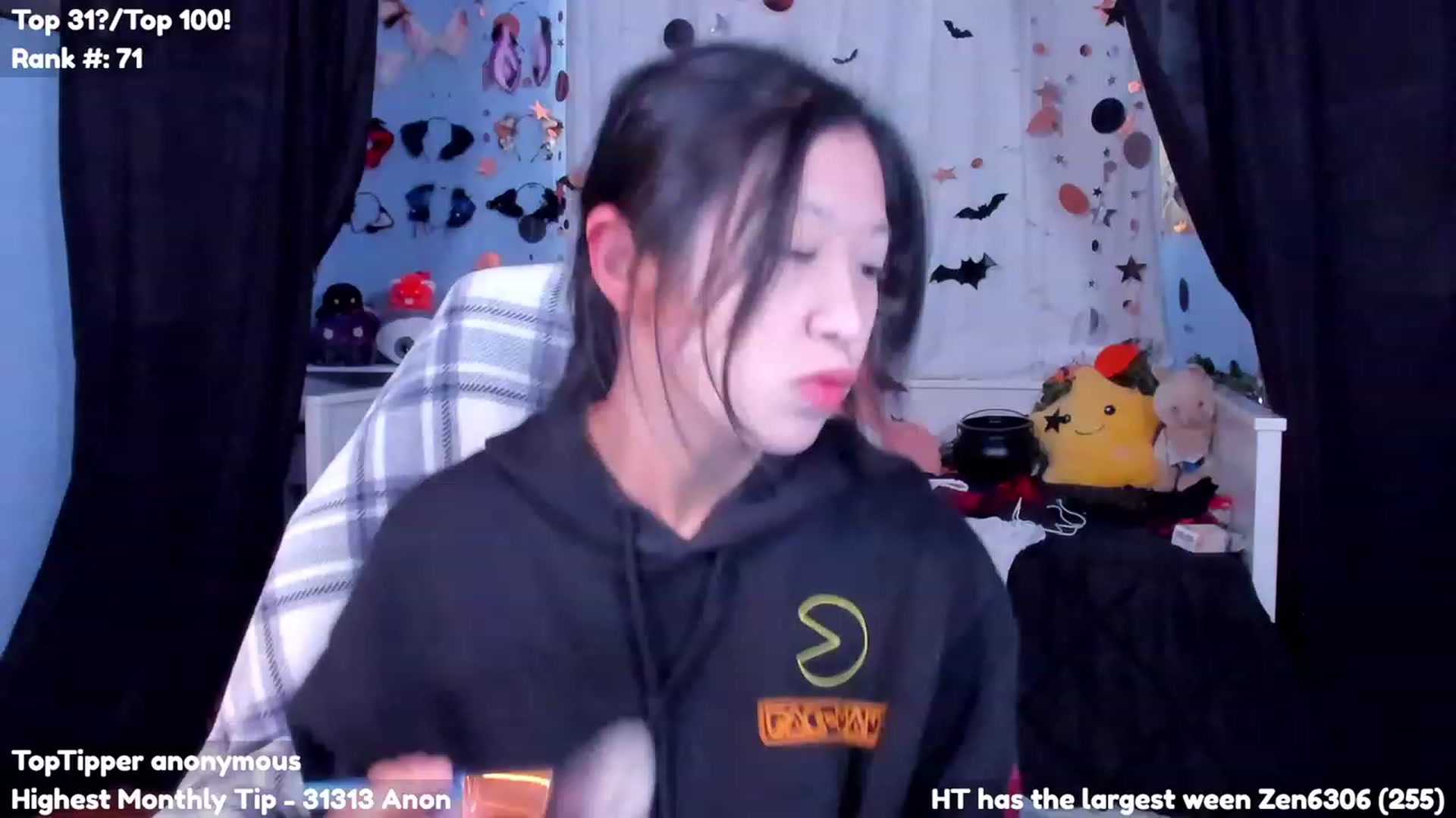 Gallery image thumbnail from CosmicNeko's myfreecams stream on, 10/26/2023, 22:00 image 3 of 20