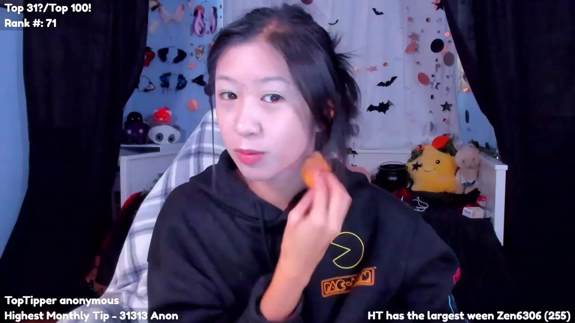 Gallery image thumbnail from CosmicNeko's myfreecams stream on, 10/26/2023, 22:00 image 2 of 20