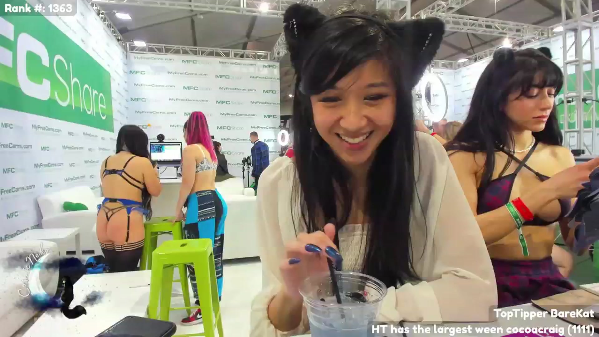 Gallery image thumbnail from CosmicNeko's myfreecams stream on, 01/25/2024, 03:44 image 15 of 20
