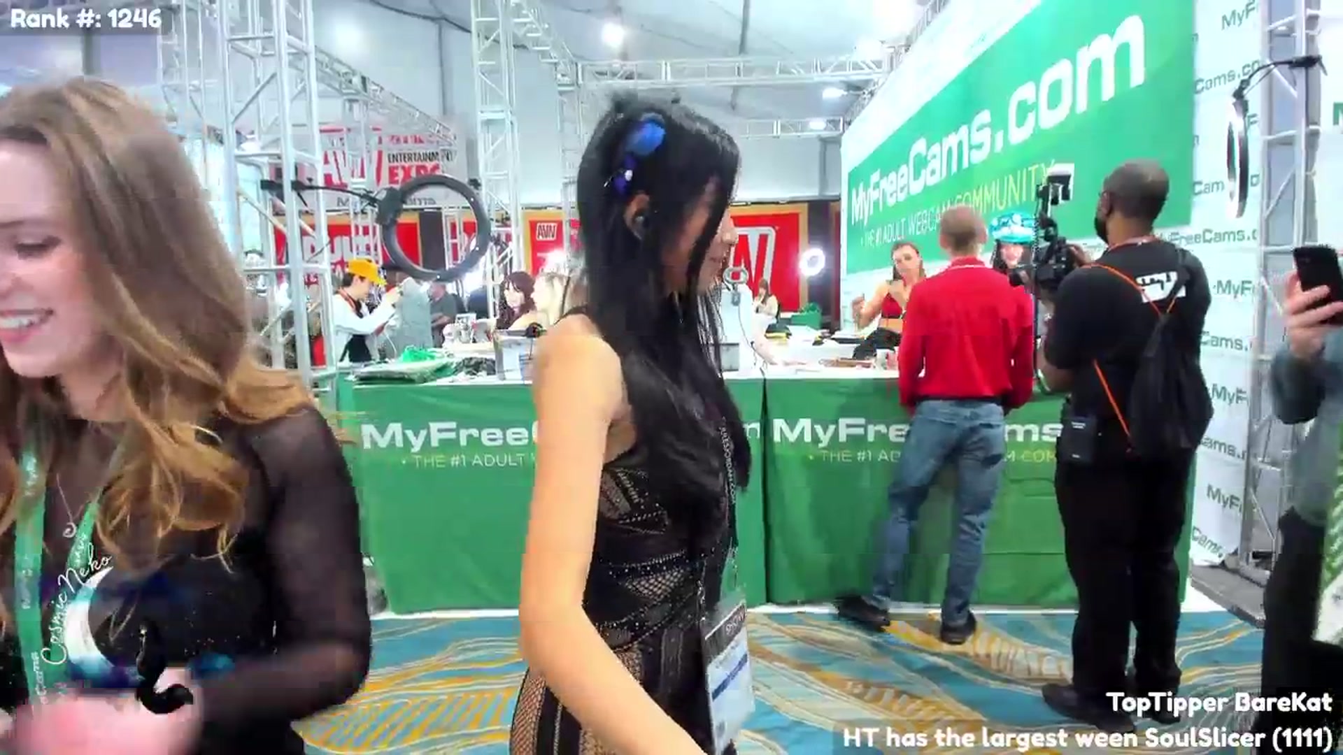Gallery image thumbnail from CosmicNeko's myfreecams stream on, 01/25/2024, 22:20 image 12 of 20