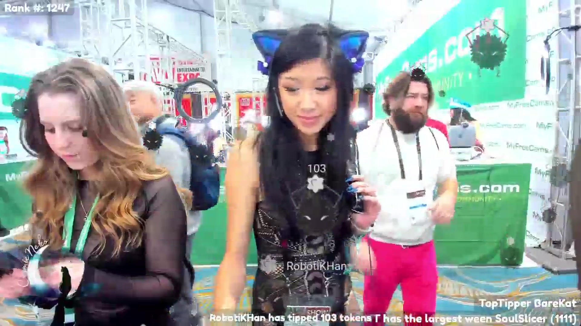 Gallery image thumbnail from CosmicNeko's myfreecams stream on, 01/25/2024, 22:20 image 13 of 20