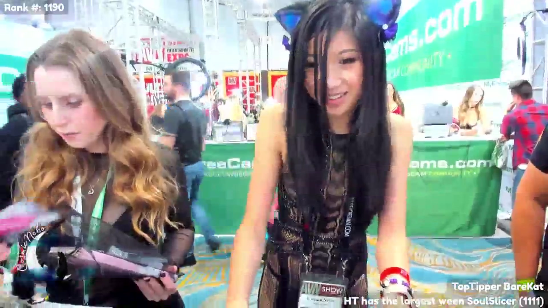 Gallery image thumbnail from CosmicNeko's myfreecams stream on, 01/25/2024, 22:20 image 19 of 20