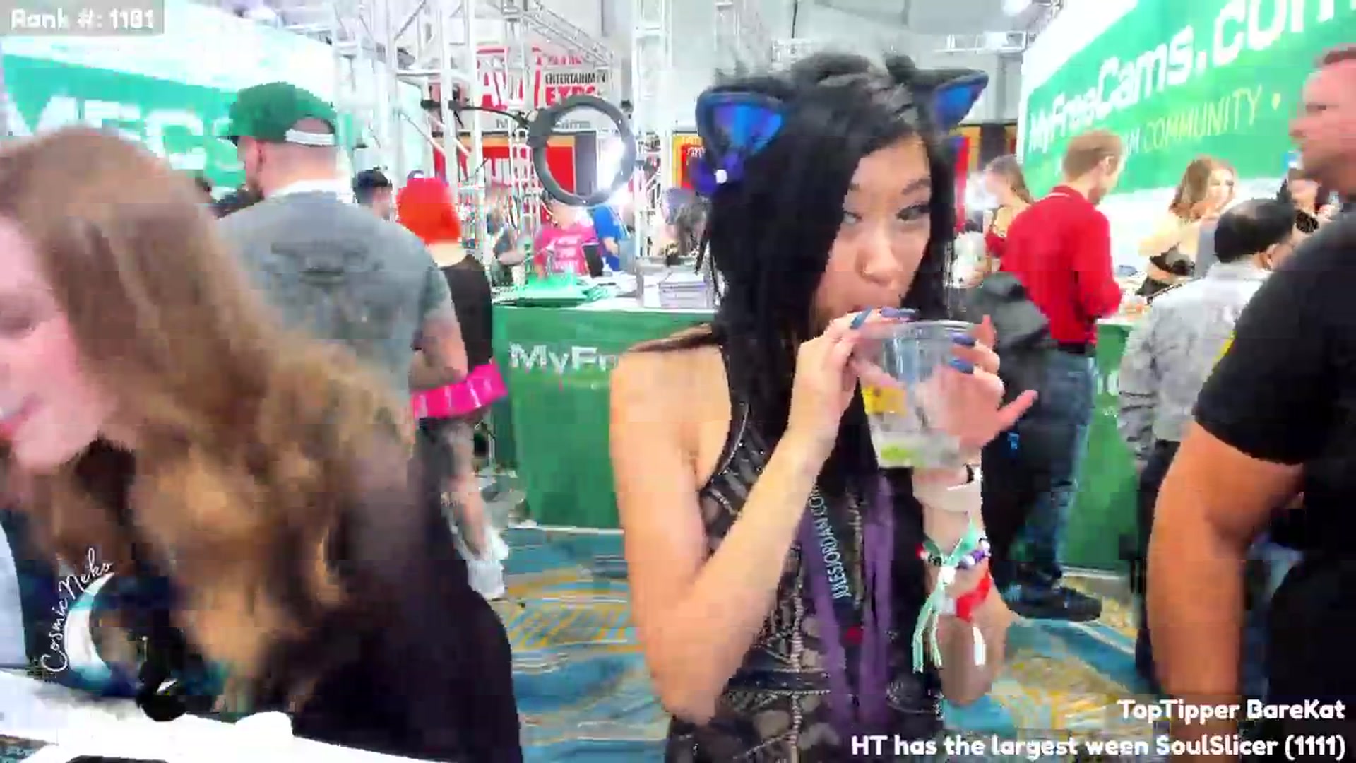Gallery image thumbnail from CosmicNeko's myfreecams stream on, 01/26/2024, 01:09 image 2 of 20
