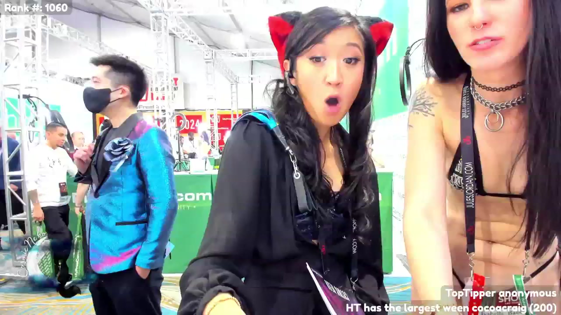 Gallery image thumbnail from CosmicNeko's myfreecams stream on, 01/27/2024, 24:01 image 14 of 20