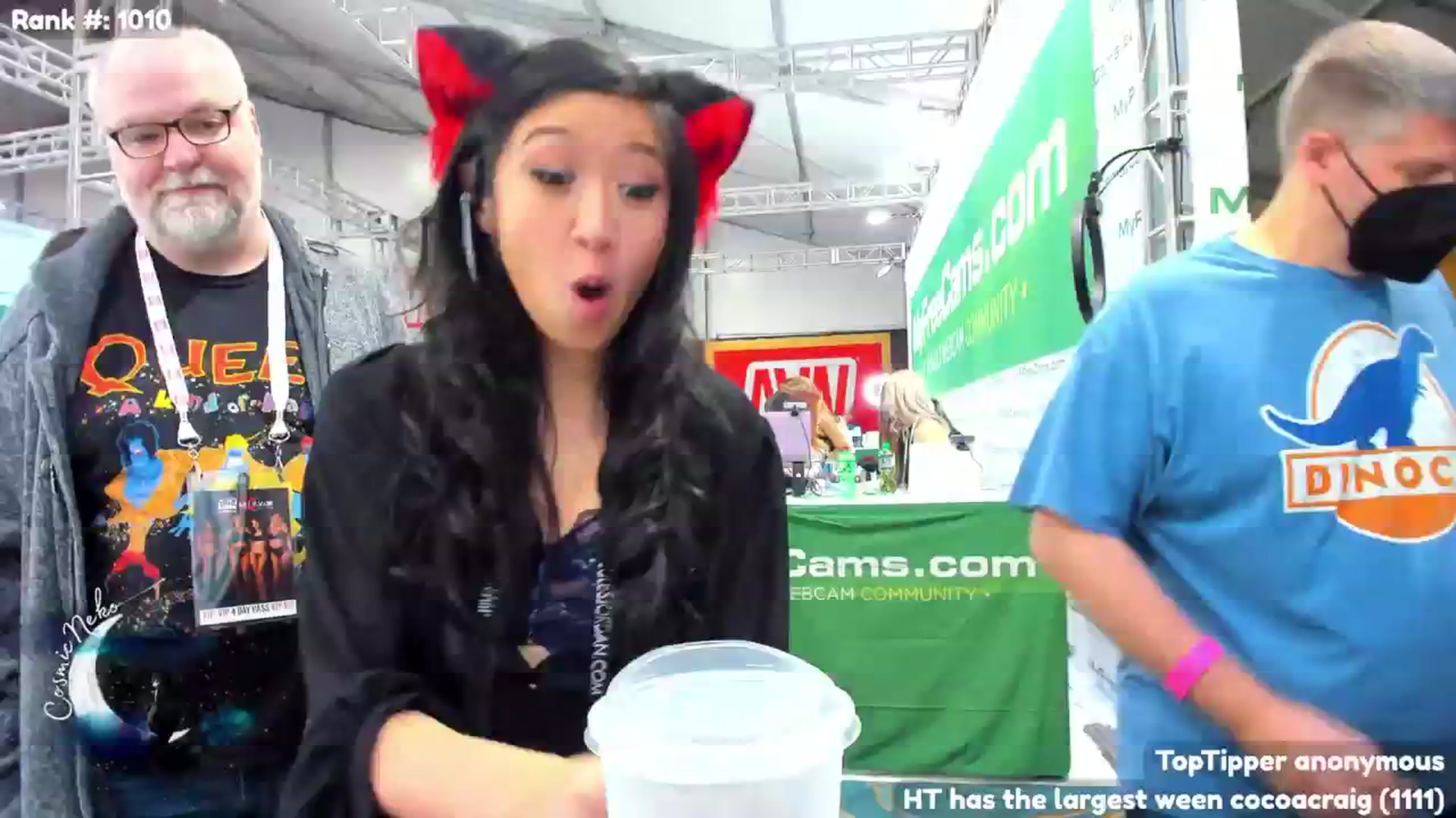 Gallery image thumbnail from CosmicNeko's myfreecams stream on, 01/27/2024, 01:37 image 8 of 20