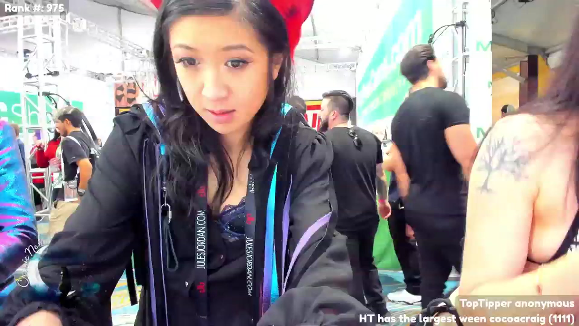 Gallery image thumbnail from CosmicNeko's myfreecams stream on, 01/27/2024, 03:40 image 13 of 20