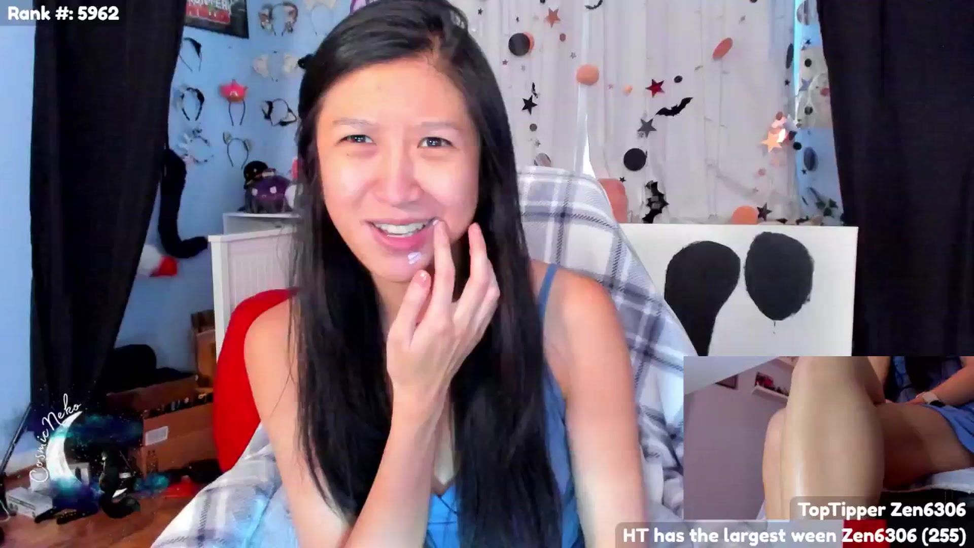 Gallery image thumbnail from CosmicNeko's myfreecams stream on, 06/13/2024, 23:02 image 13 of 20