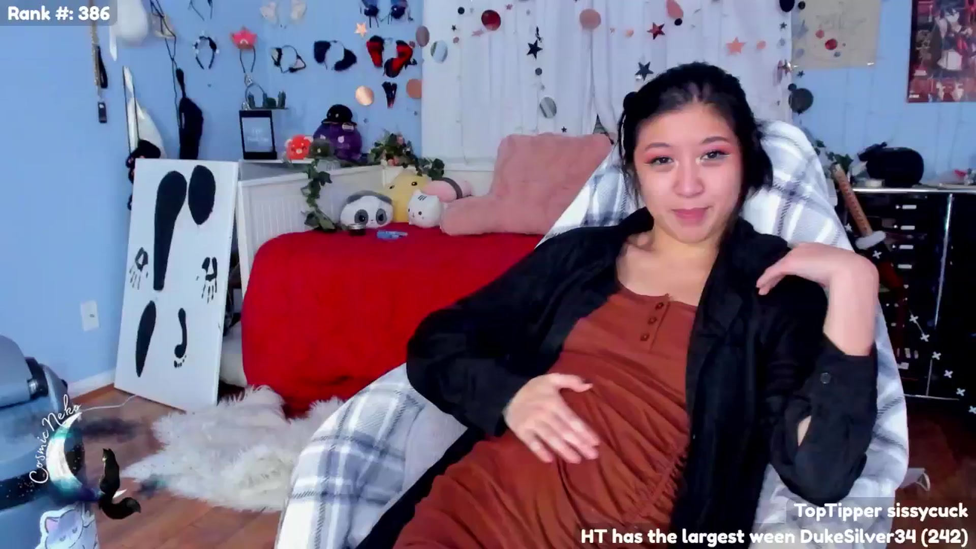 Gallery image thumbnail from CosmicNeko's myfreecams stream on, 07/05/2024, 03:55 image 18 of 20