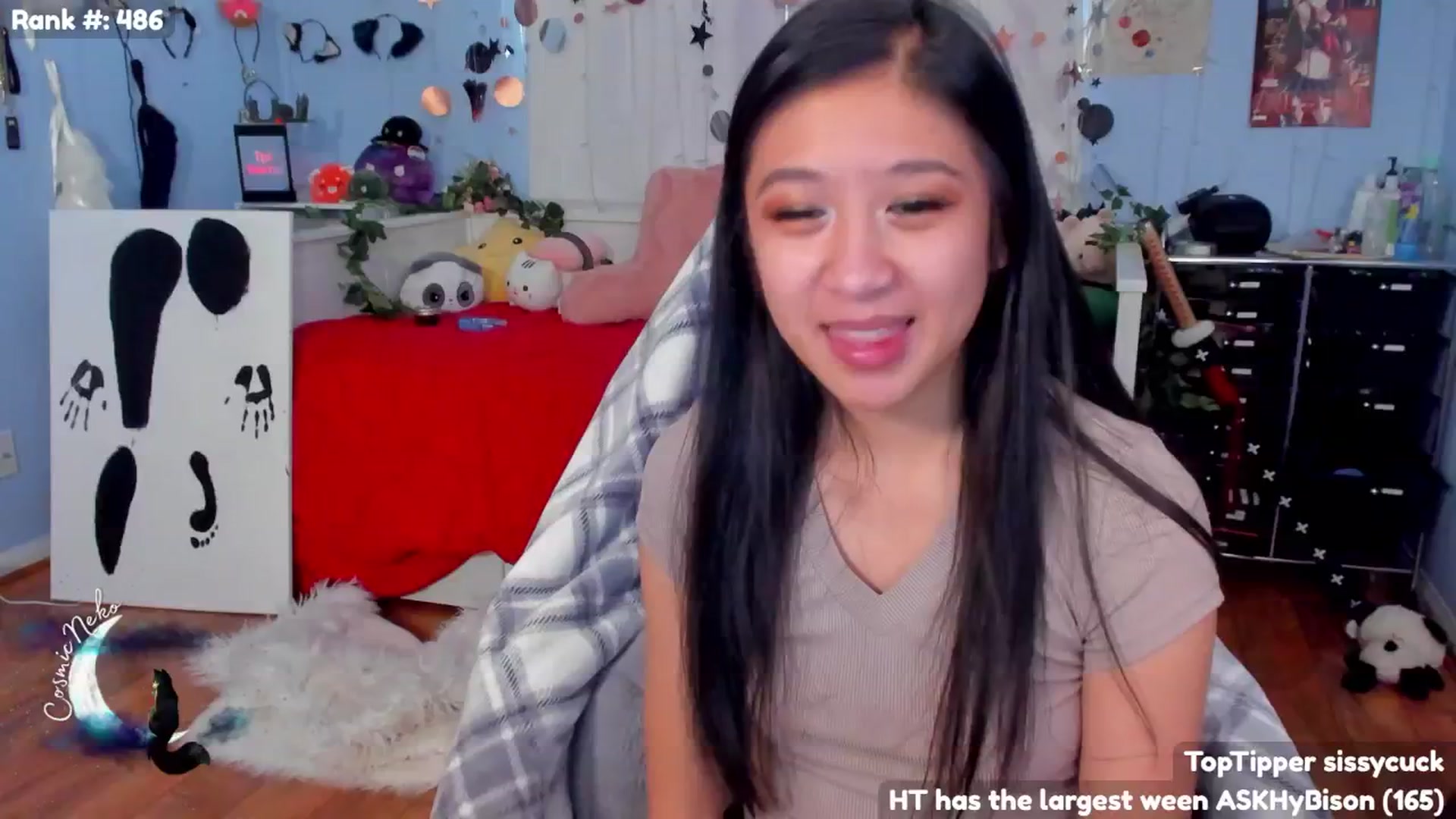 Gallery image thumbnail from CosmicNeko's myfreecams stream on, 07/08/2024, 24:17 image 16 of 20