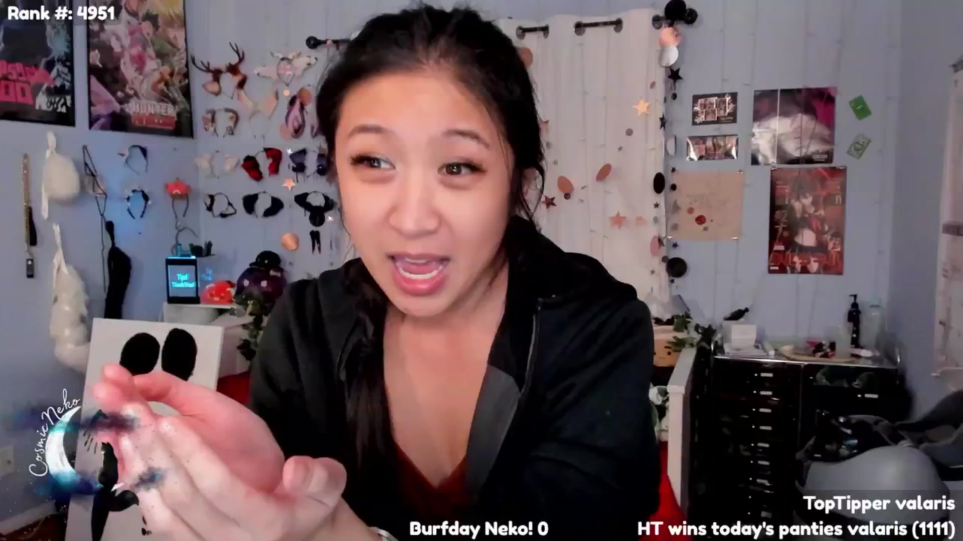 Gallery image thumbnail from CosmicNeko's myfreecams stream on, 11/11/2024, 05:22 image 14 of 20