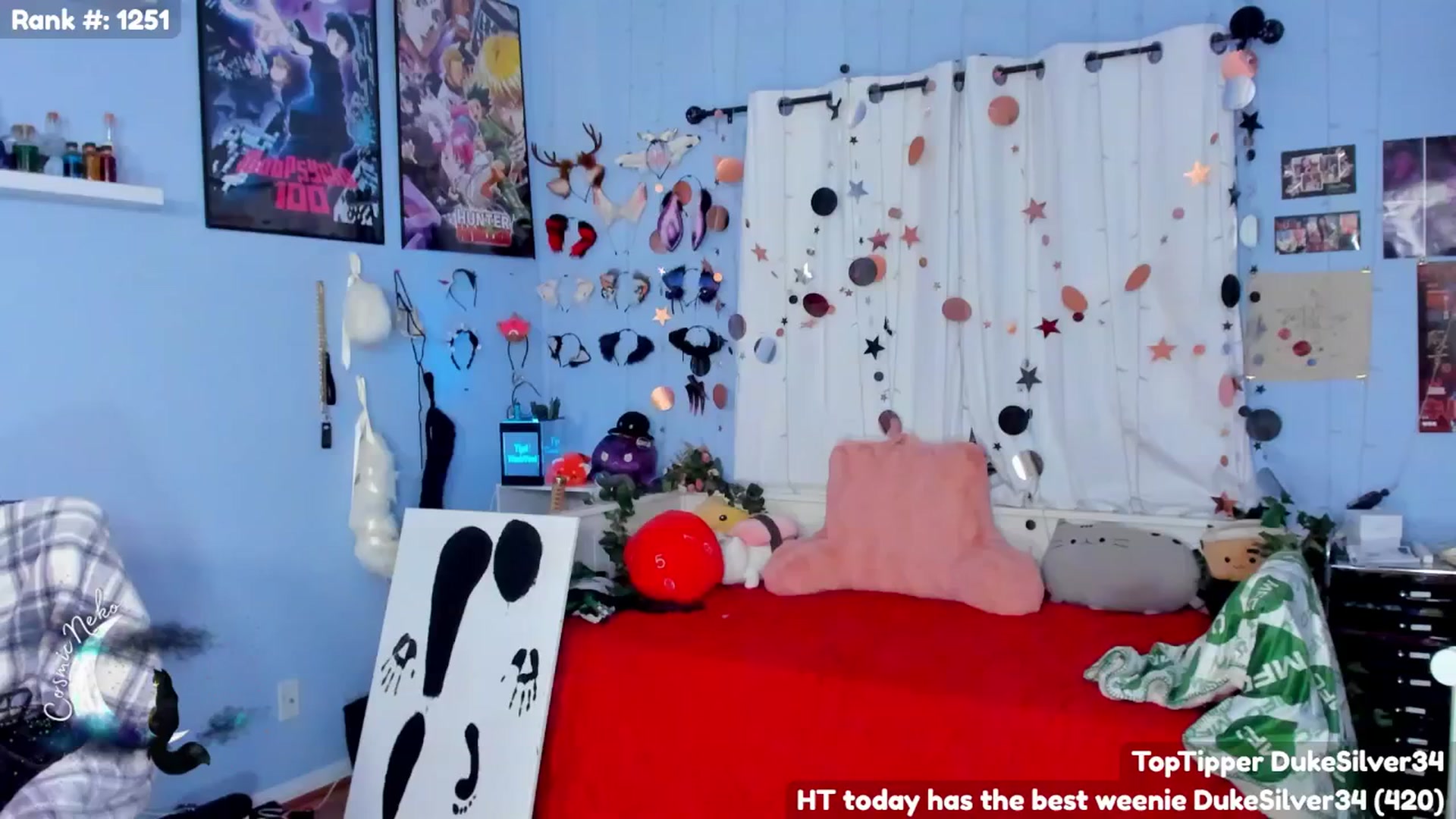 Gallery image thumbnail from CosmicNeko's myfreecams stream on, 12/17/2024, 08:12 image 2 of 20