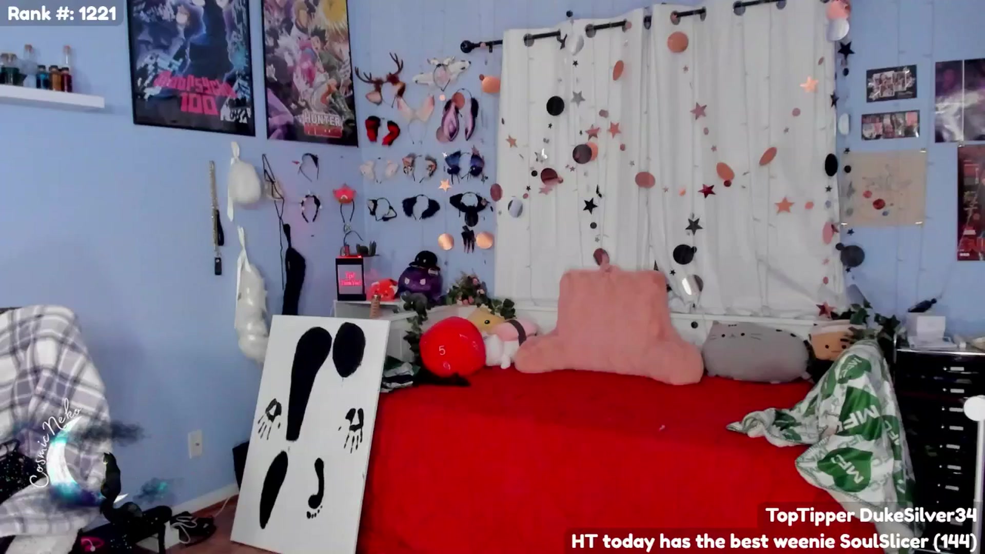 Gallery image thumbnail from CosmicNeko's myfreecams stream on, 12/21/2024, 05:21 image 11 of 20