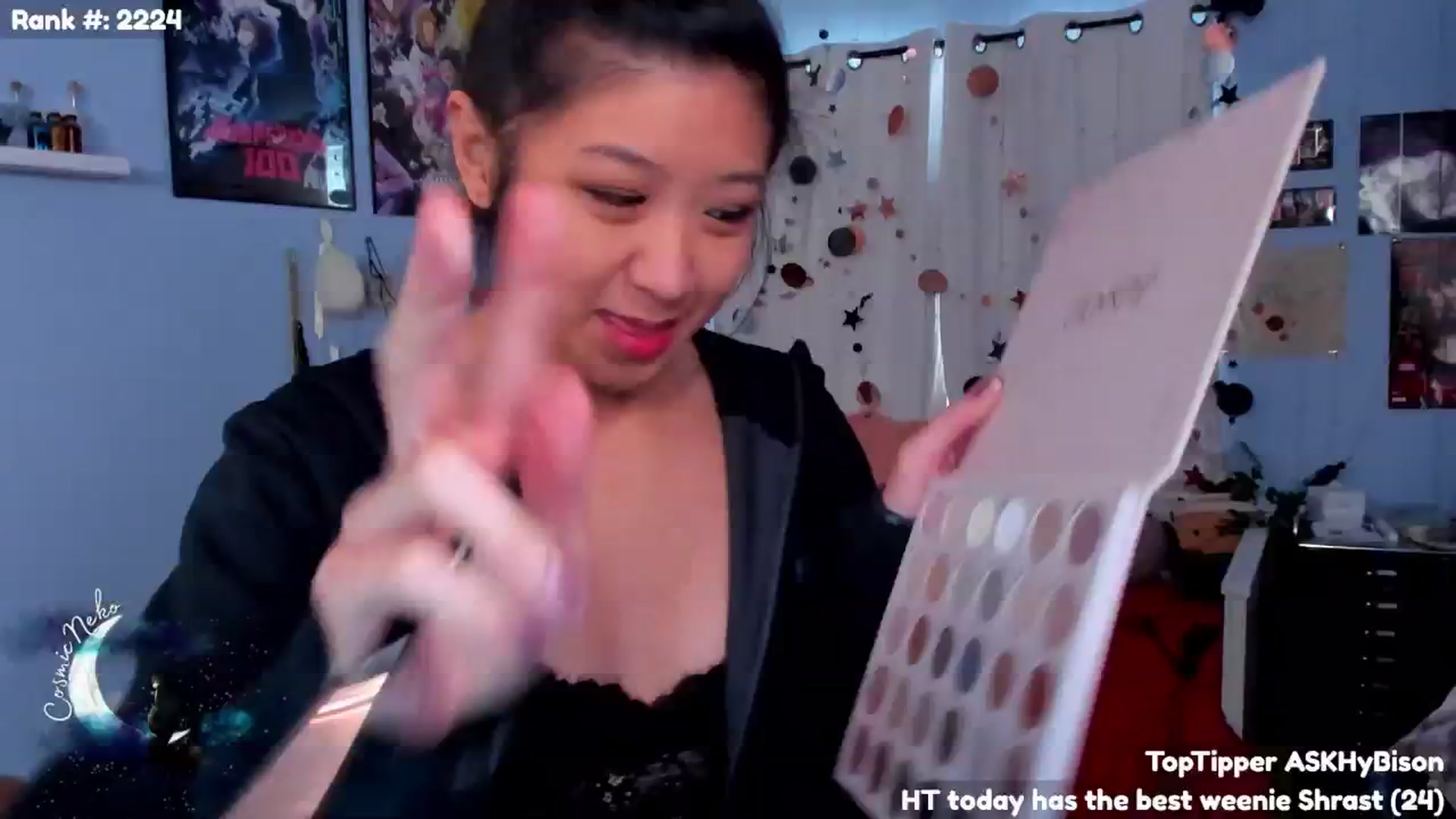 Gallery image thumbnail from CosmicNeko's myfreecams stream on, 01/05/2025, 18:22 image 8 of 20