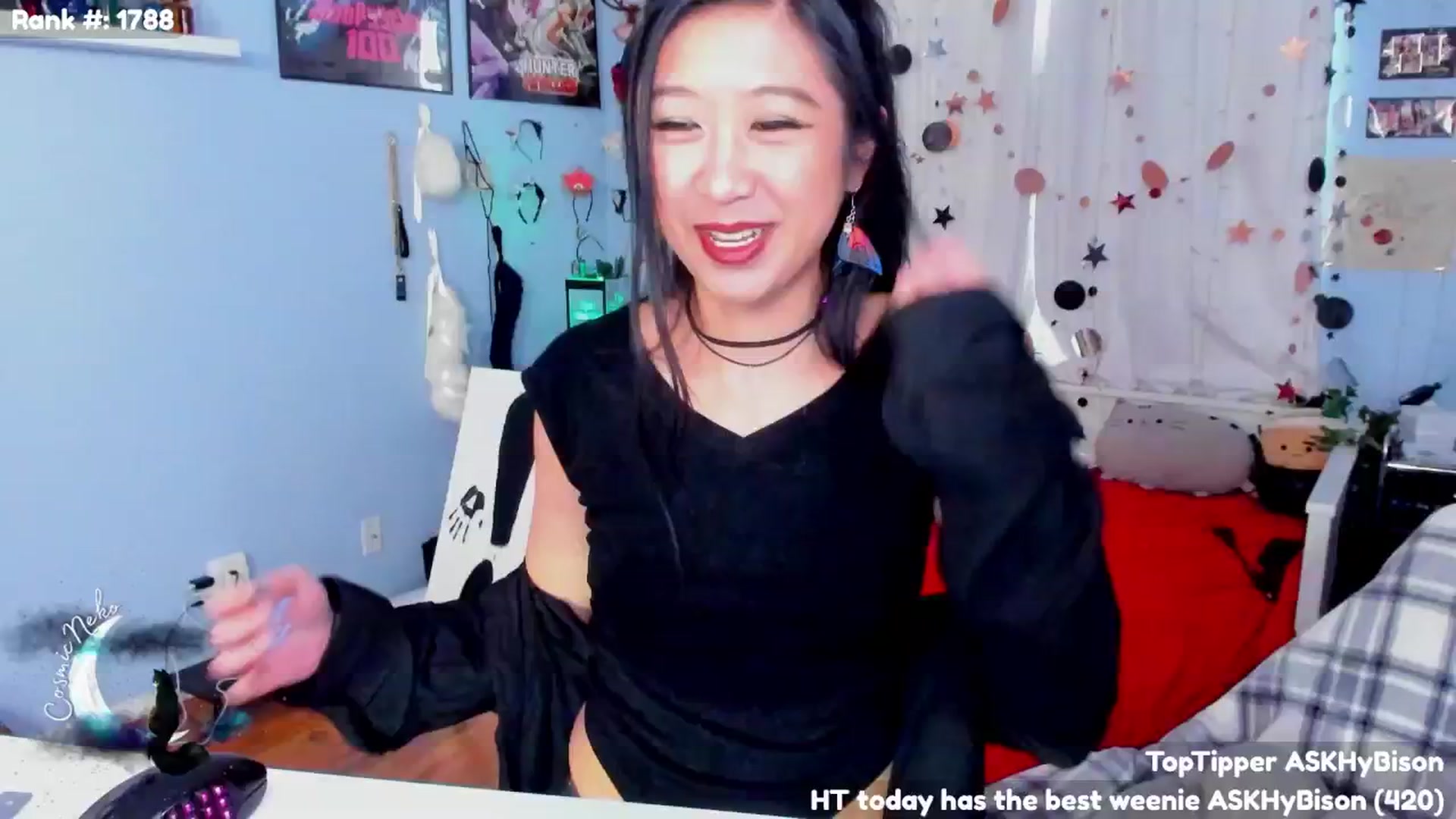 Gallery image thumbnail from CosmicNeko's myfreecams stream on, 01/15/2025, 24:06 image 11 of 20