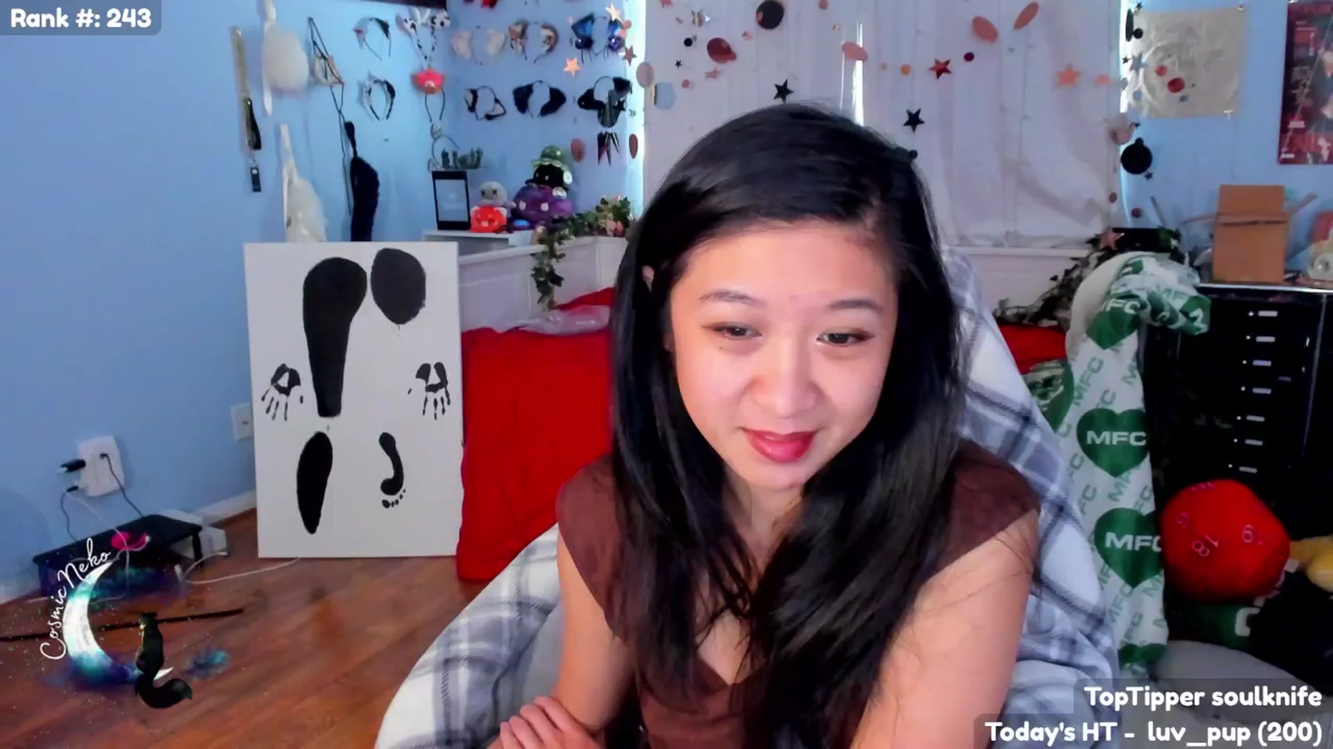 Gallery image thumbnail from CosmicNeko's myfreecams stream on, 07/02/2025, 17:45 image 1 of 20
