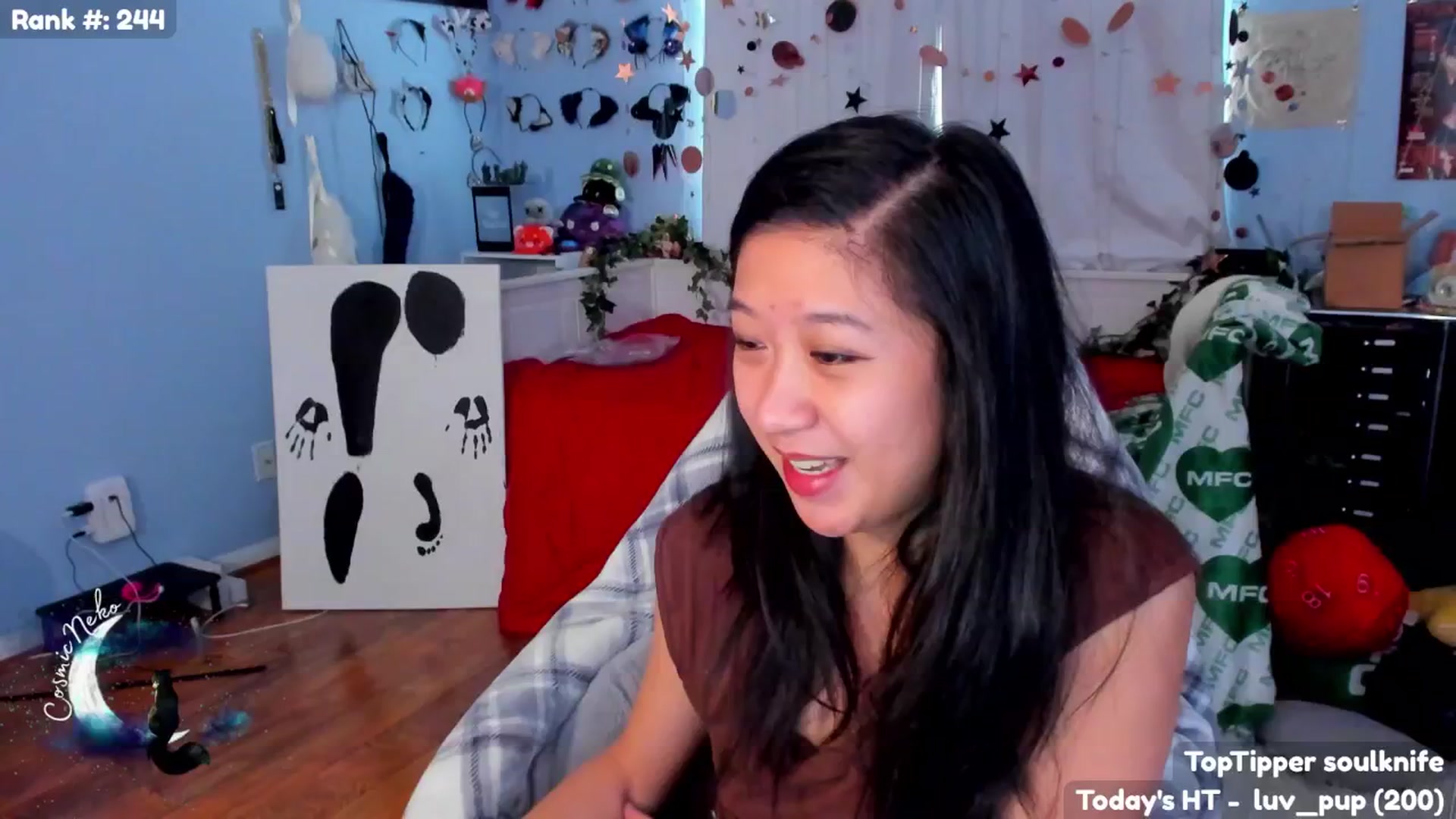 Gallery image thumbnail from CosmicNeko's myfreecams stream on, 07/02/2025, 17:45 image 4 of 20