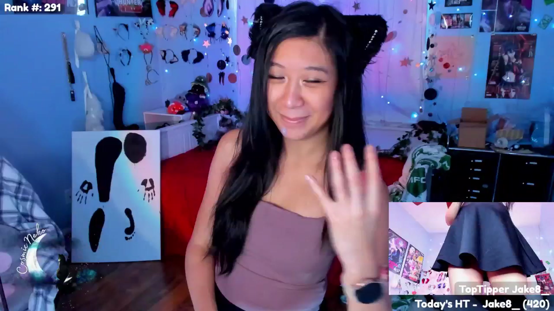 Gallery image thumbnail from CosmicNeko's myfreecams stream on, 07/10/2025, 23:30 image 13 of 20