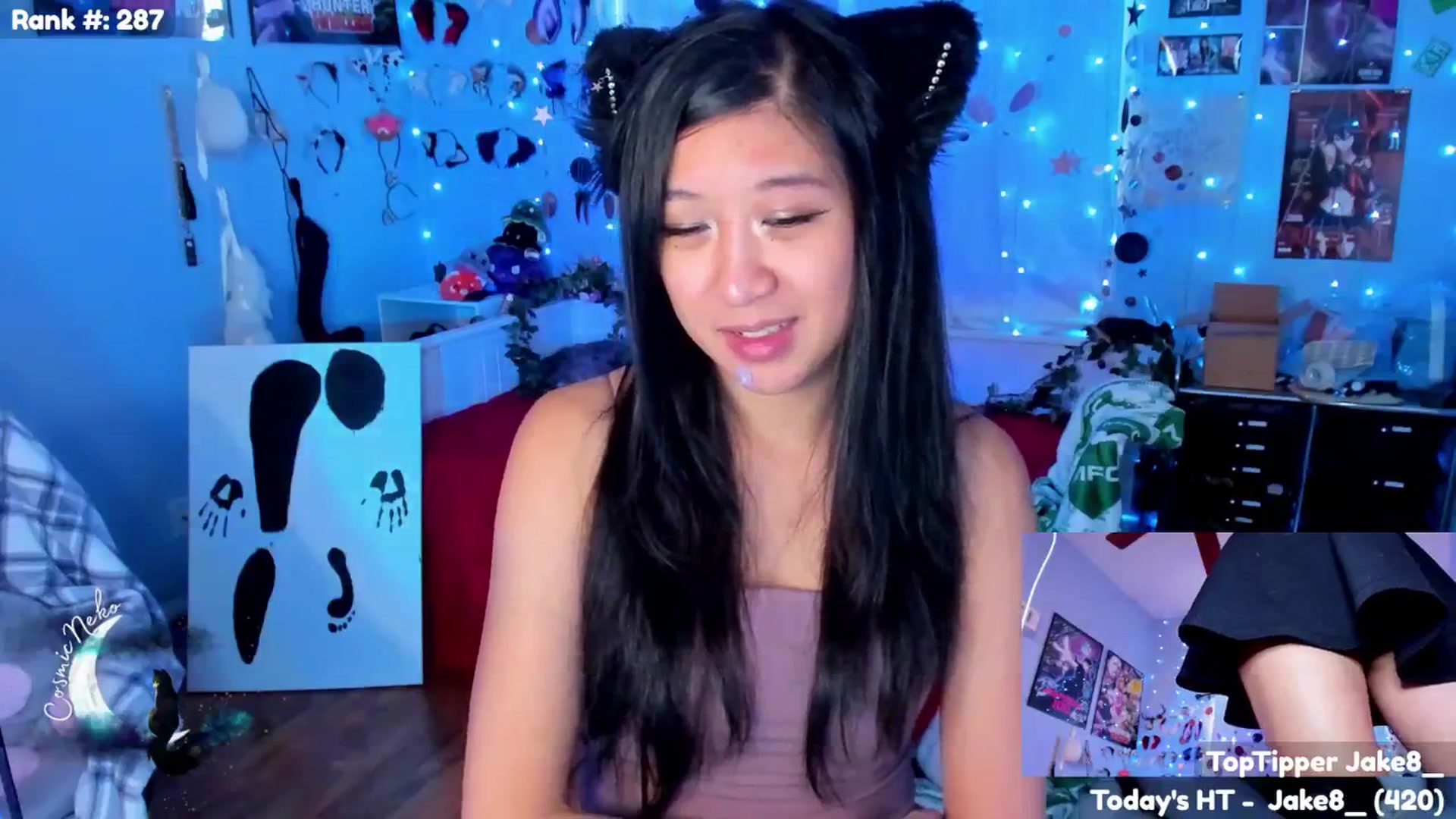 Gallery image thumbnail from CosmicNeko's myfreecams stream on, 07/10/2025, 23:30 image 18 of 20