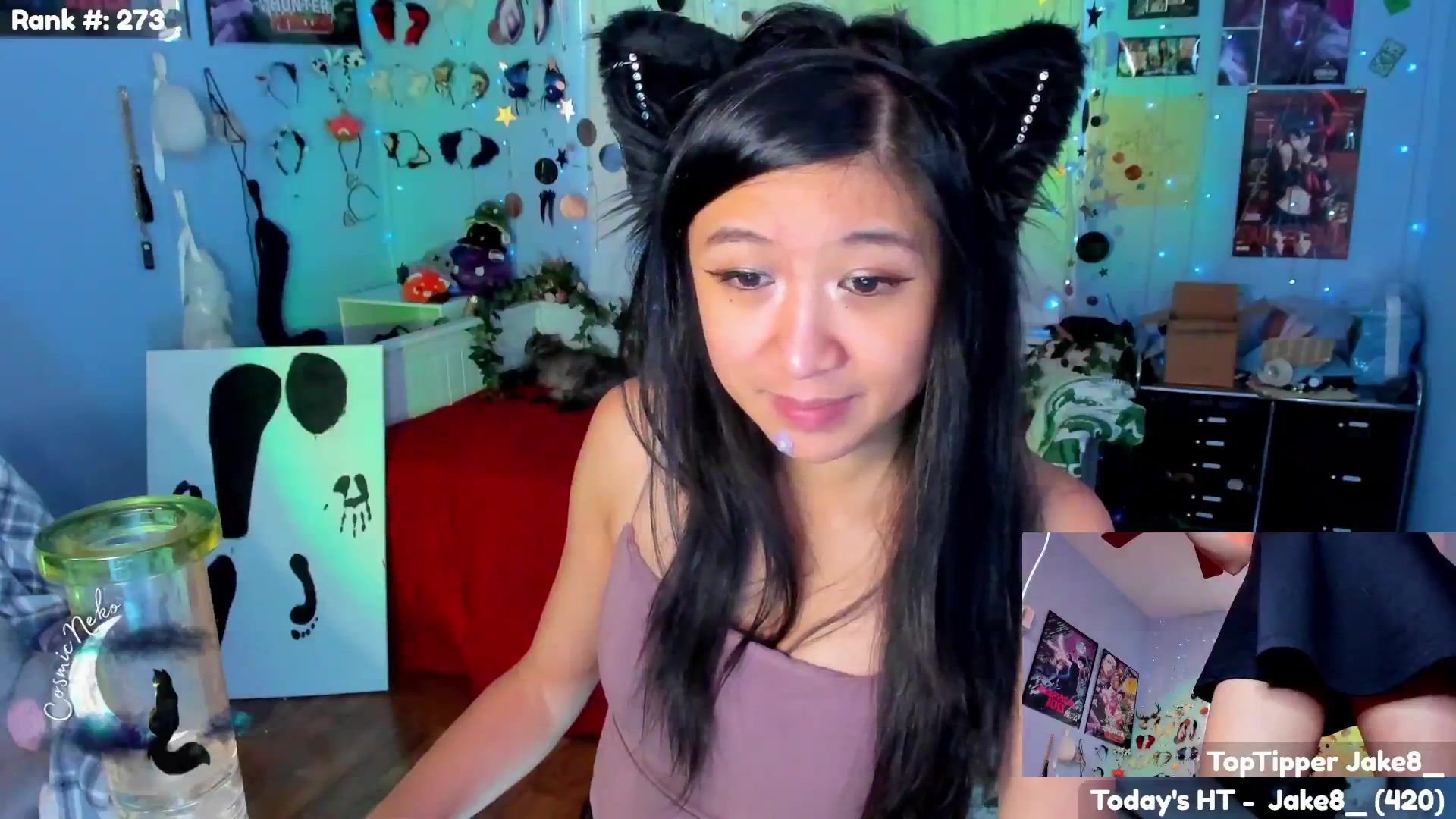 Gallery image thumbnail from CosmicNeko's myfreecams stream on, 07/11/2025, 24:44 image 19 of 20