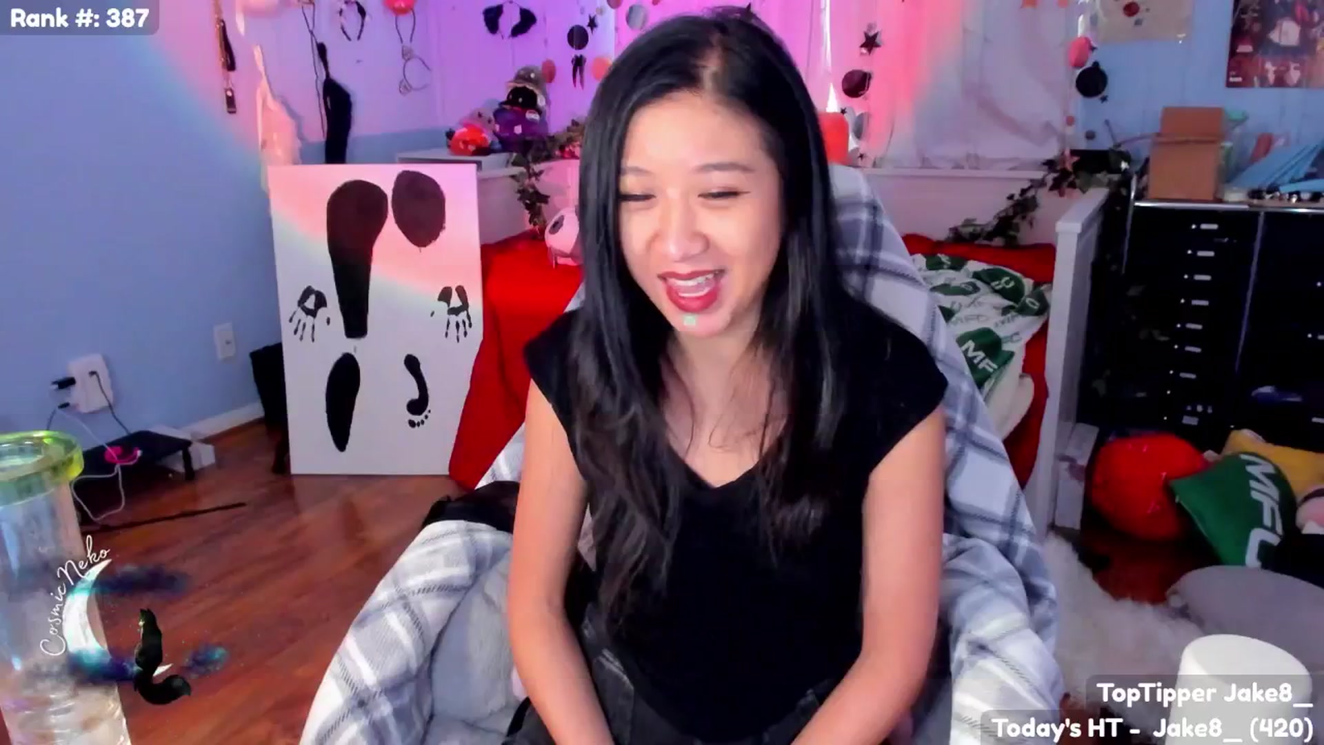 Gallery image thumbnail from CosmicNeko's myfreecams stream on, 07/18/2025, 24:04 image 19 of 20