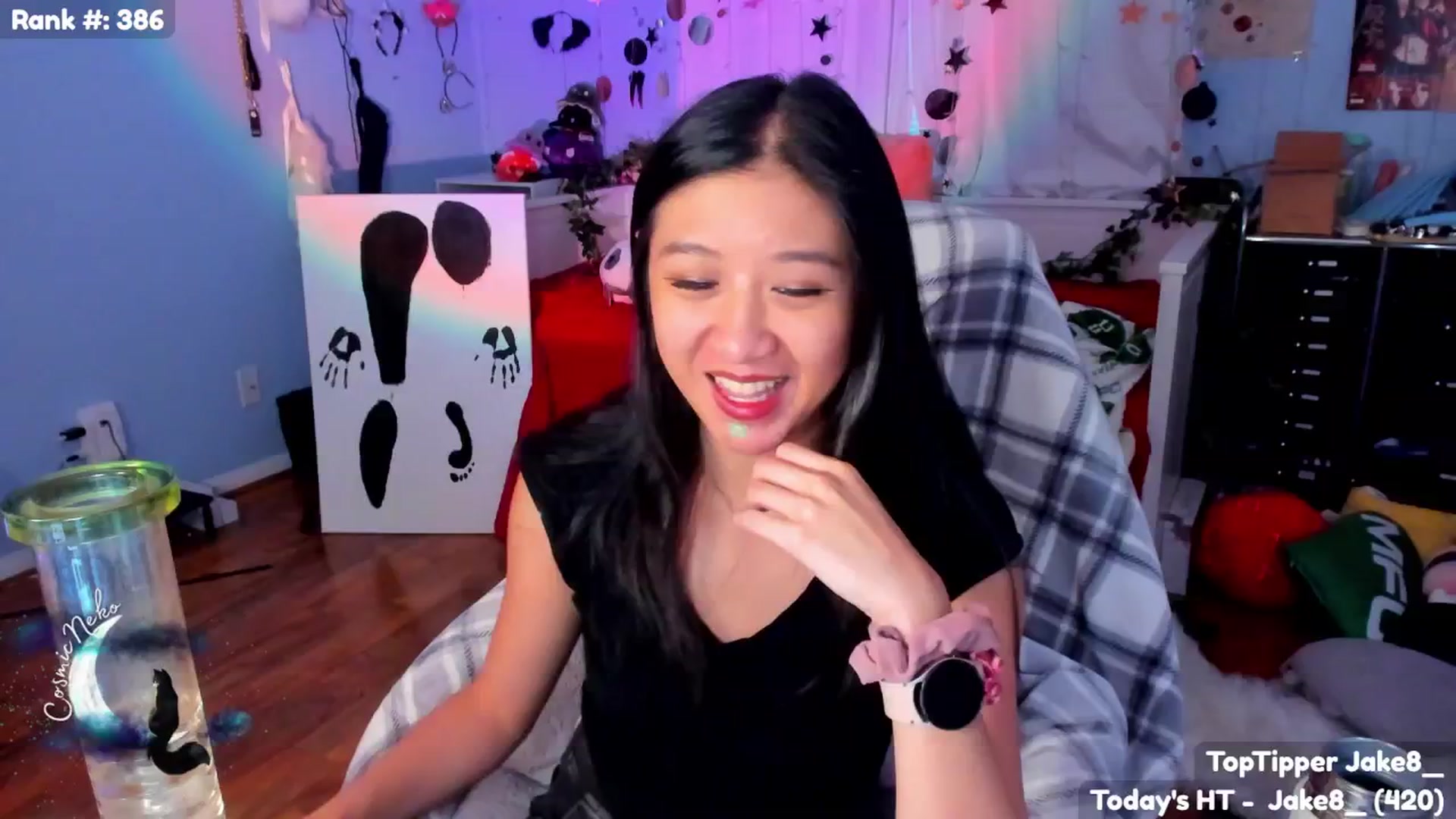Gallery image thumbnail from CosmicNeko's myfreecams stream on, 07/18/2025, 24:55 image 20 of 20