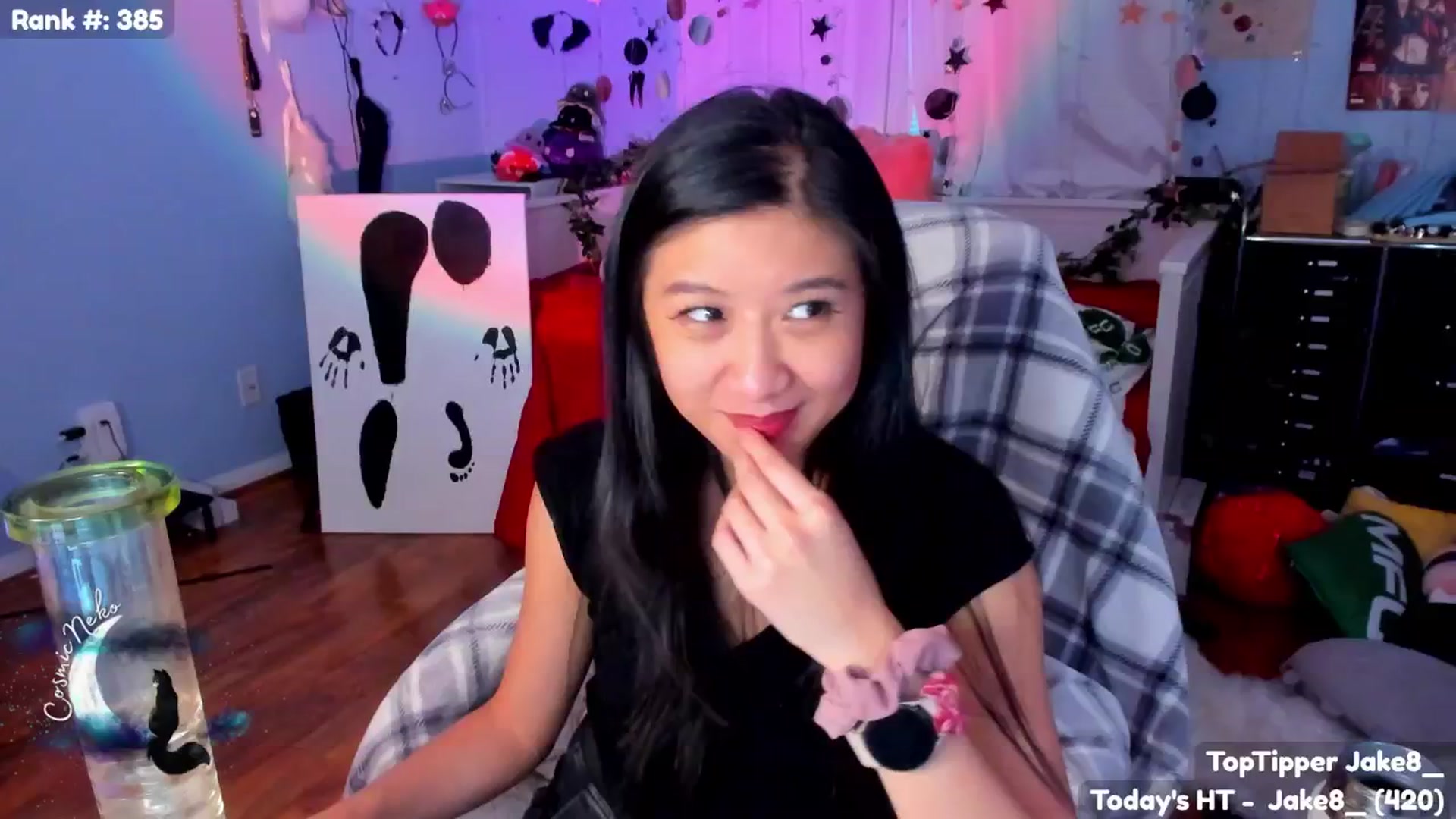 Gallery image thumbnail from CosmicNeko's myfreecams stream on, 07/18/2025, 24:55 image 18 of 20
