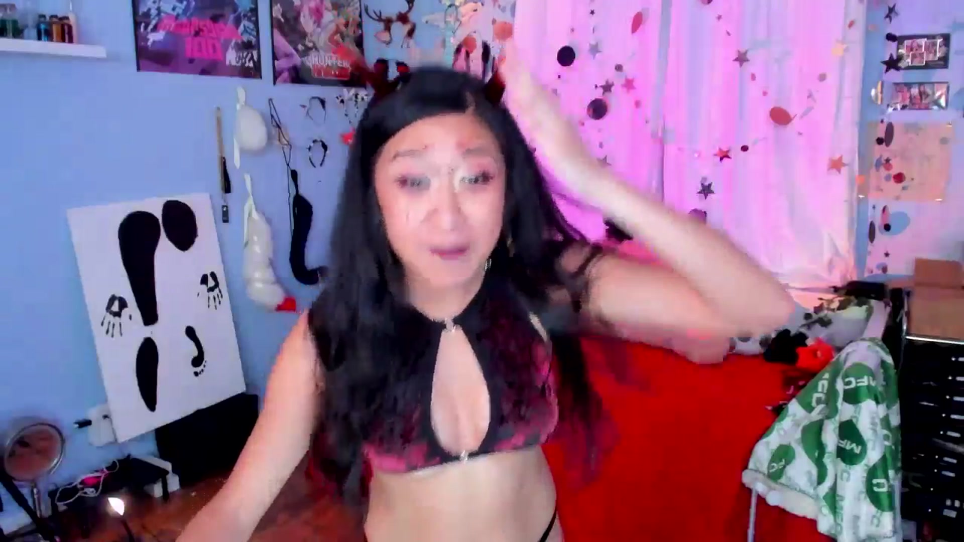 Gallery image thumbnail from CosmicNeko's myfreecams stream on, 10/06/2025, 02:14 image 16 of 20