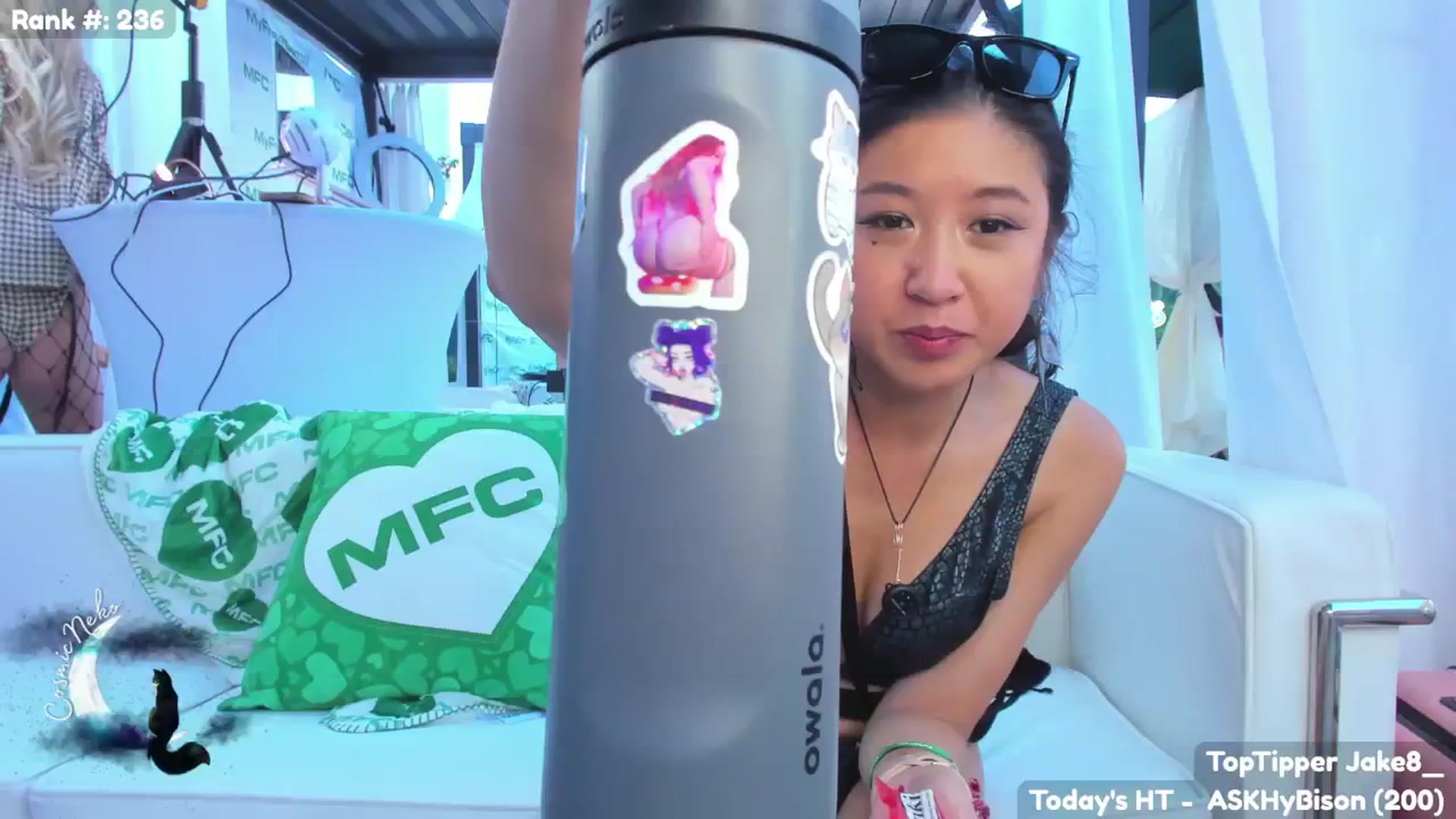 Gallery image thumbnail from CosmicNeko's myfreecams stream on, 10/09/2025, 01:27 image 12 of 20