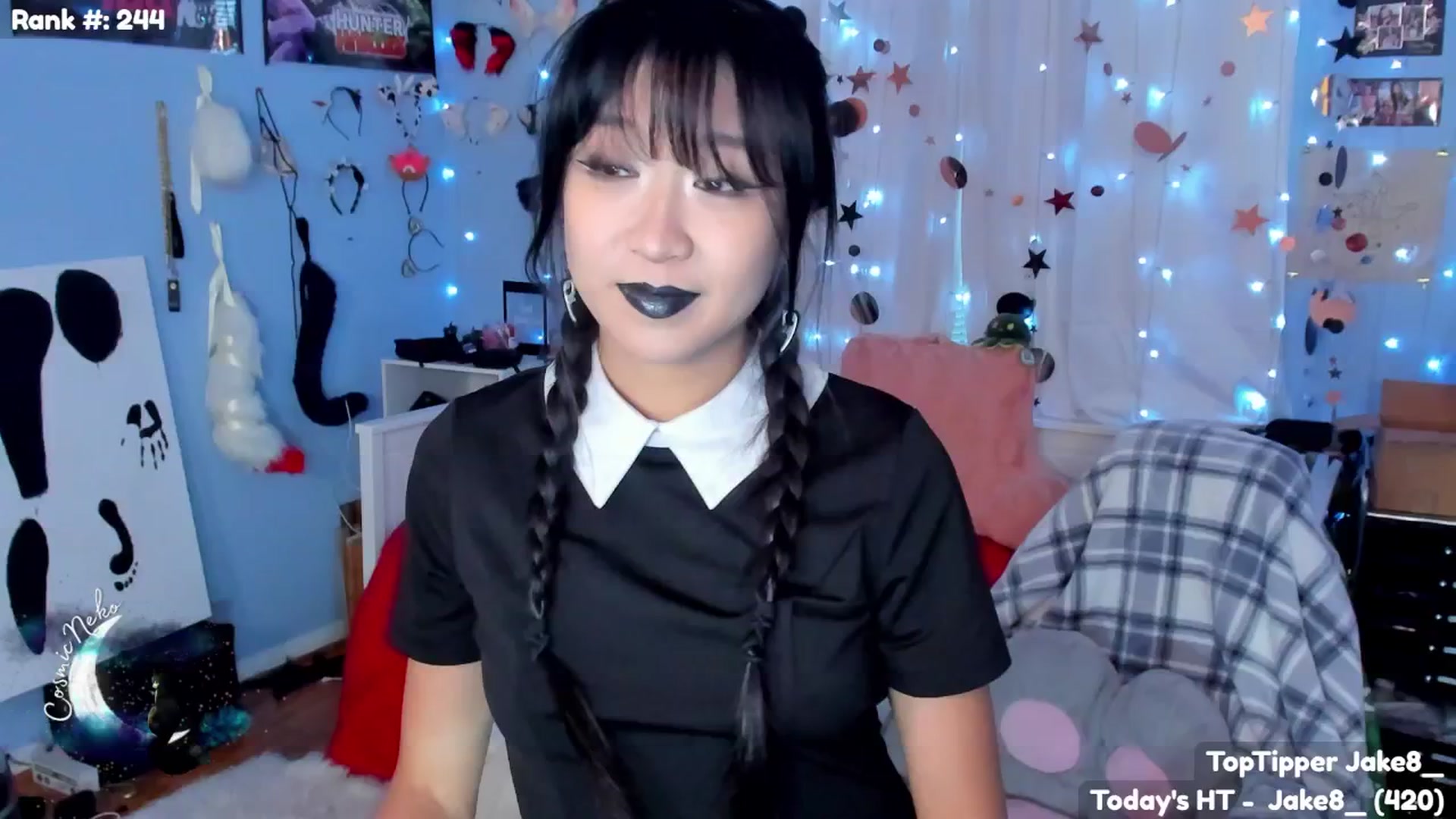 Gallery image thumbnail from CosmicNeko's myfreecams stream on, 10/16/2025, 24:39 image 9 of 20