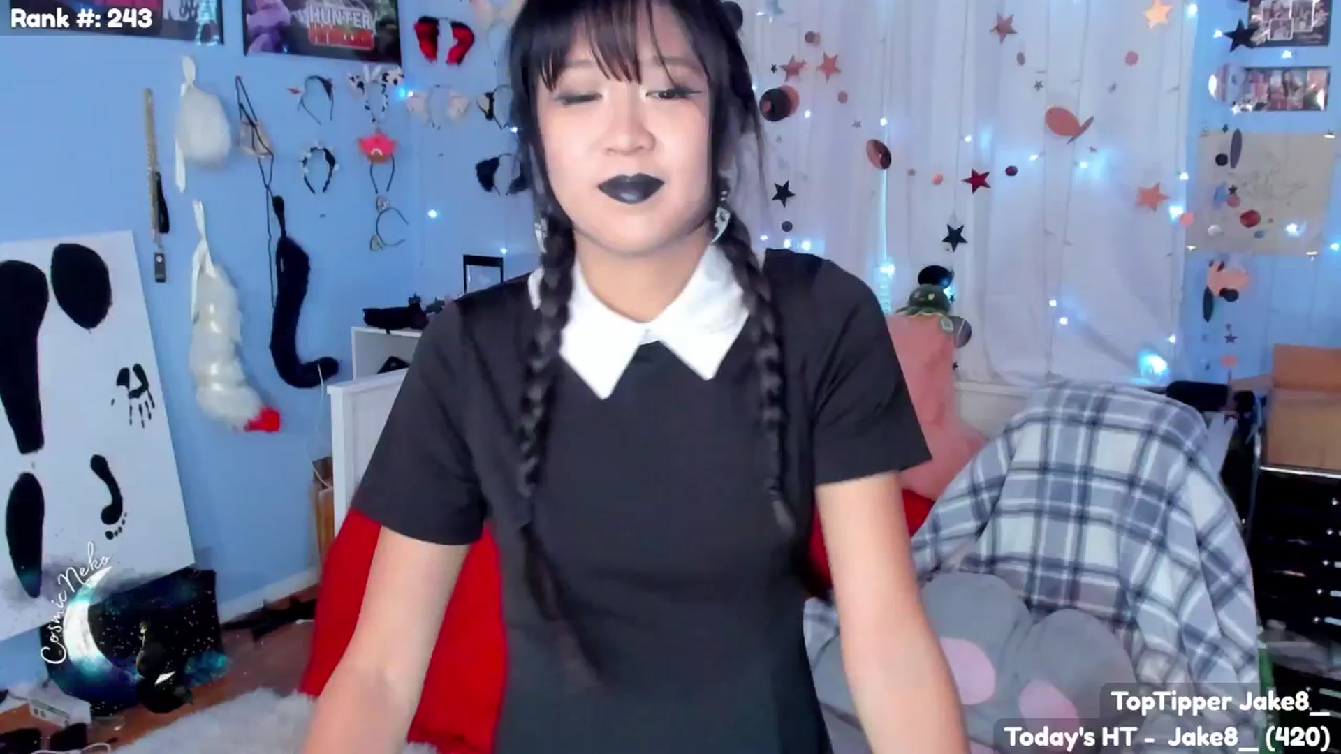 Gallery image thumbnail from CosmicNeko's myfreecams stream on, 10/16/2025, 24:39 image 13 of 20
