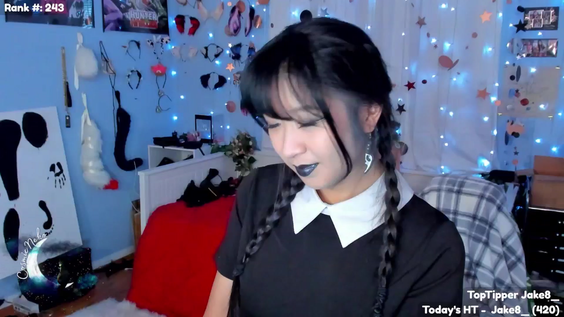 Gallery image thumbnail from CosmicNeko's myfreecams stream on, 10/16/2025, 24:39 image 12 of 20