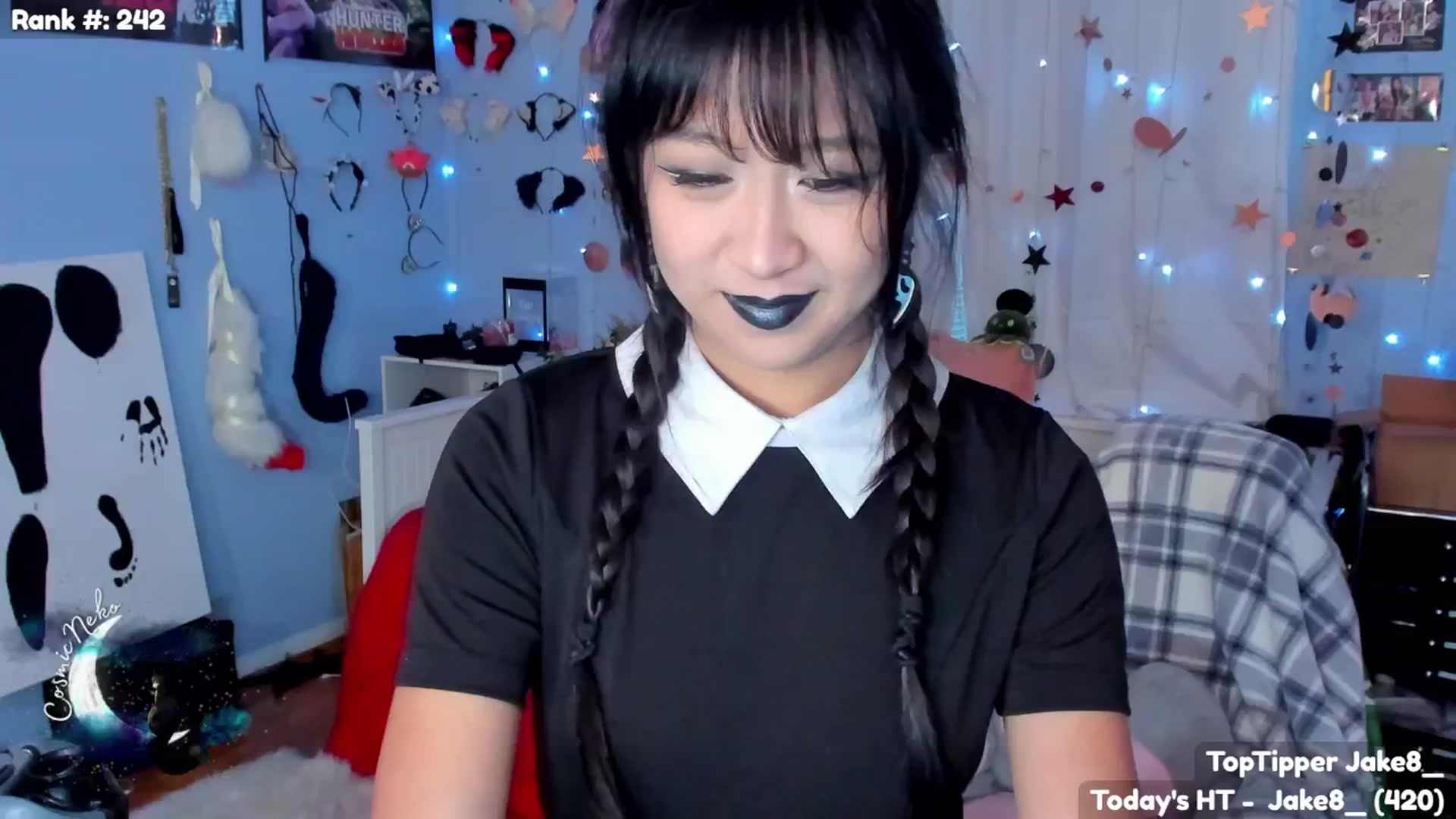 Gallery image thumbnail from CosmicNeko's myfreecams stream on, 10/16/2025, 24:39 image 15 of 20
