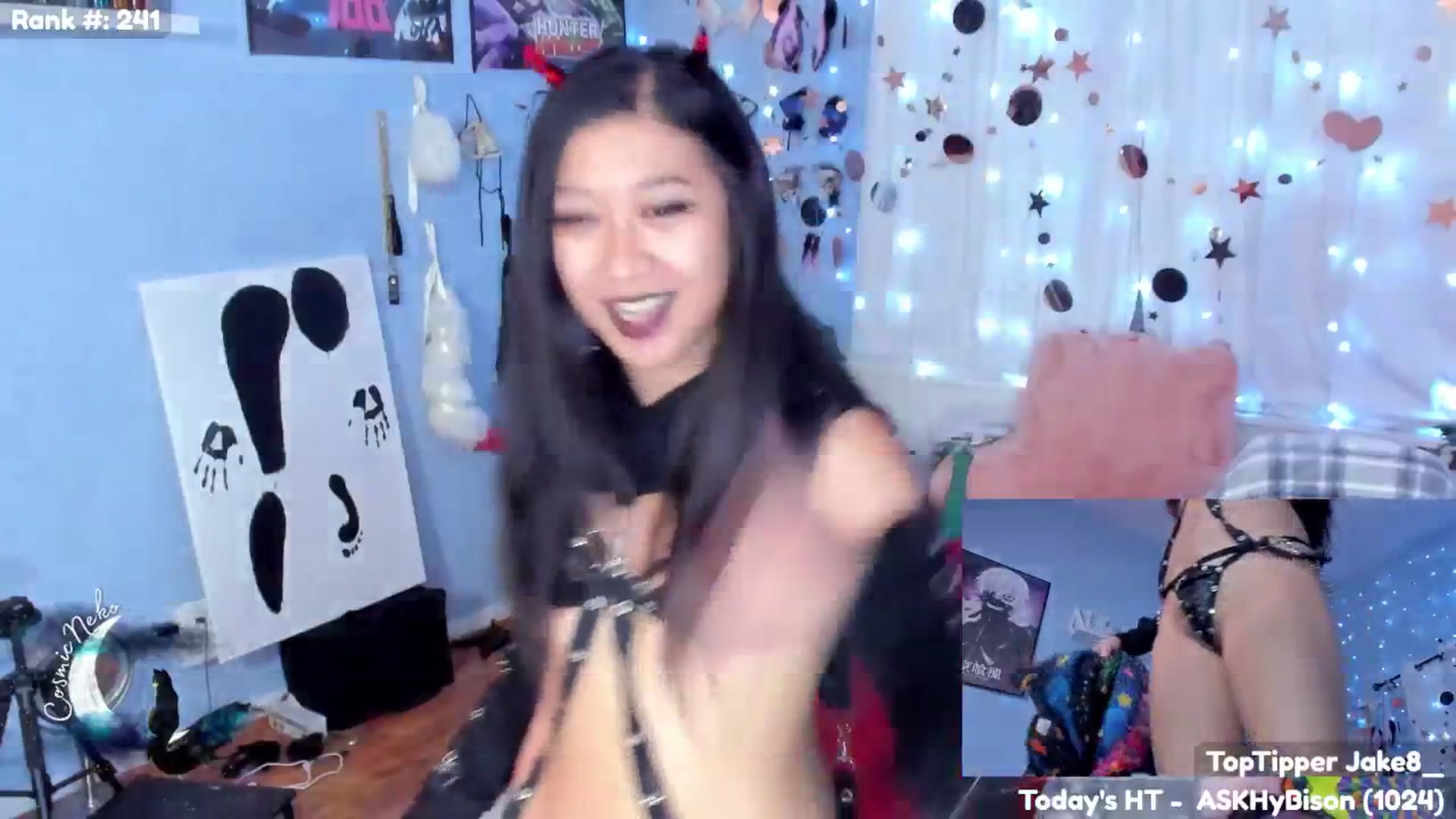 Gallery image thumbnail from CosmicNeko's myfreecams stream on, 10/29/2025, 01:23 image 19 of 20