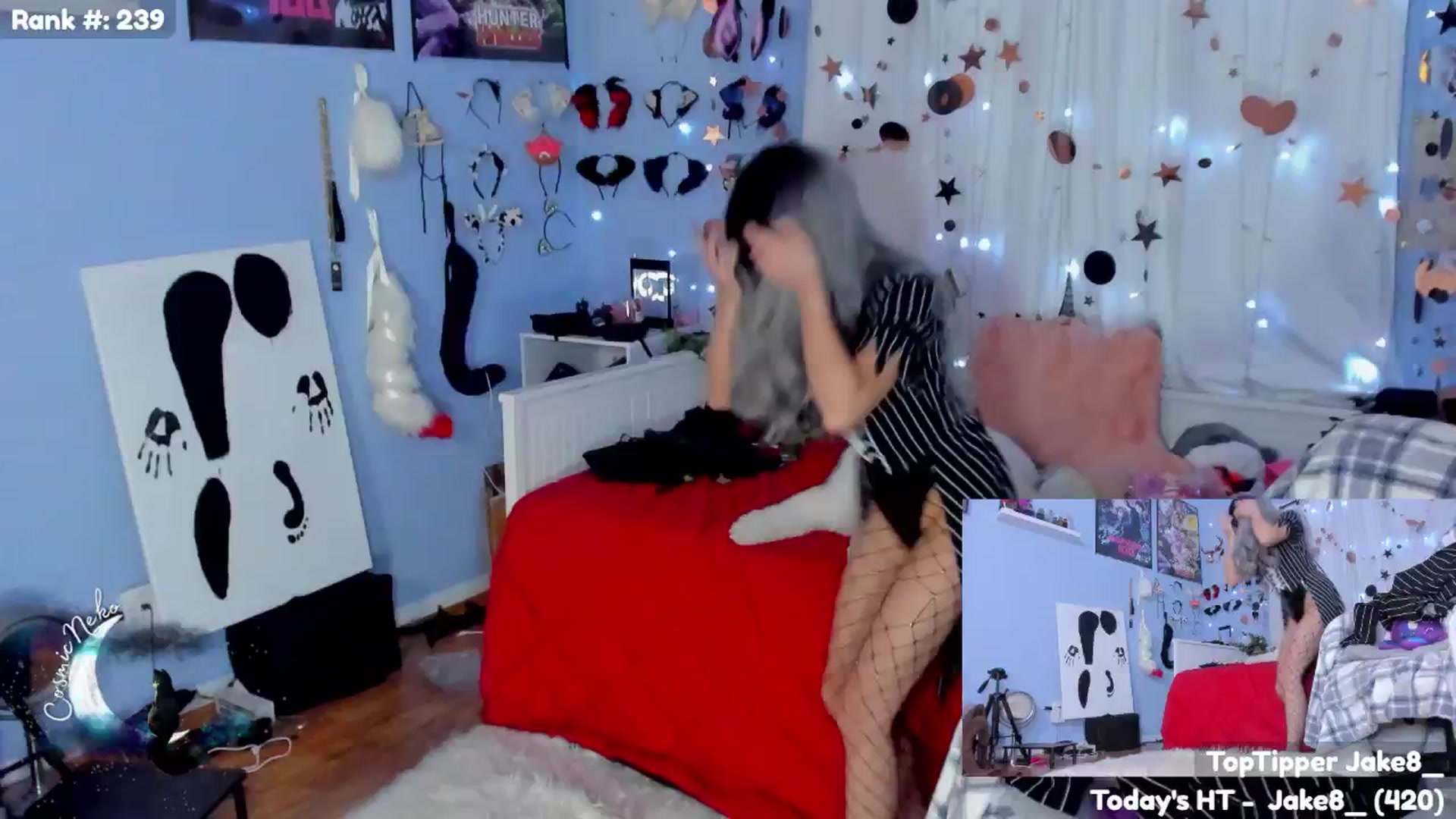 Gallery image thumbnail from CosmicNeko's myfreecams stream on, 11/01/2025, 03:56 image 12 of 20