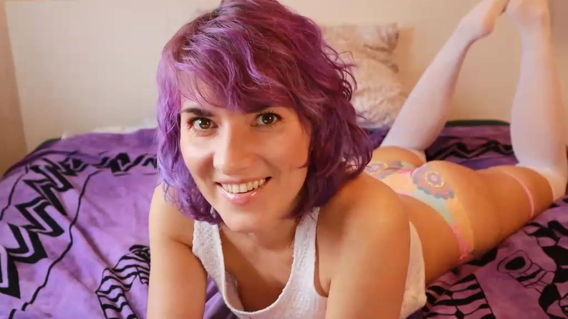 Gallery image thumbnail from CosmicSunrise's myfreecams stream on, 11/25/2022, 12:18 image 3 of 20