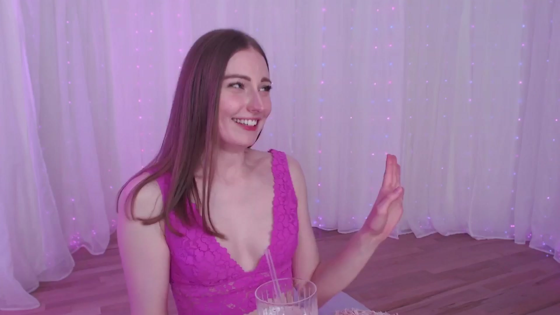 Gallery image thumbnail from Cosmo's myfreecams stream on, 03/31/2024, 24:15 image 8 of 20