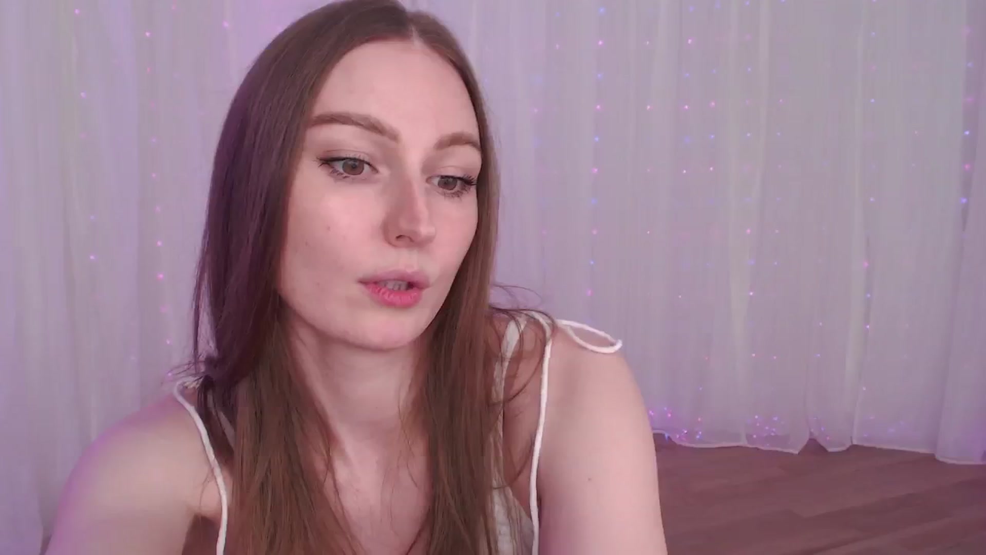 Gallery image thumbnail from Cosmo's myfreecams stream on, 05/31/2024, 23:02 image 11 of 20