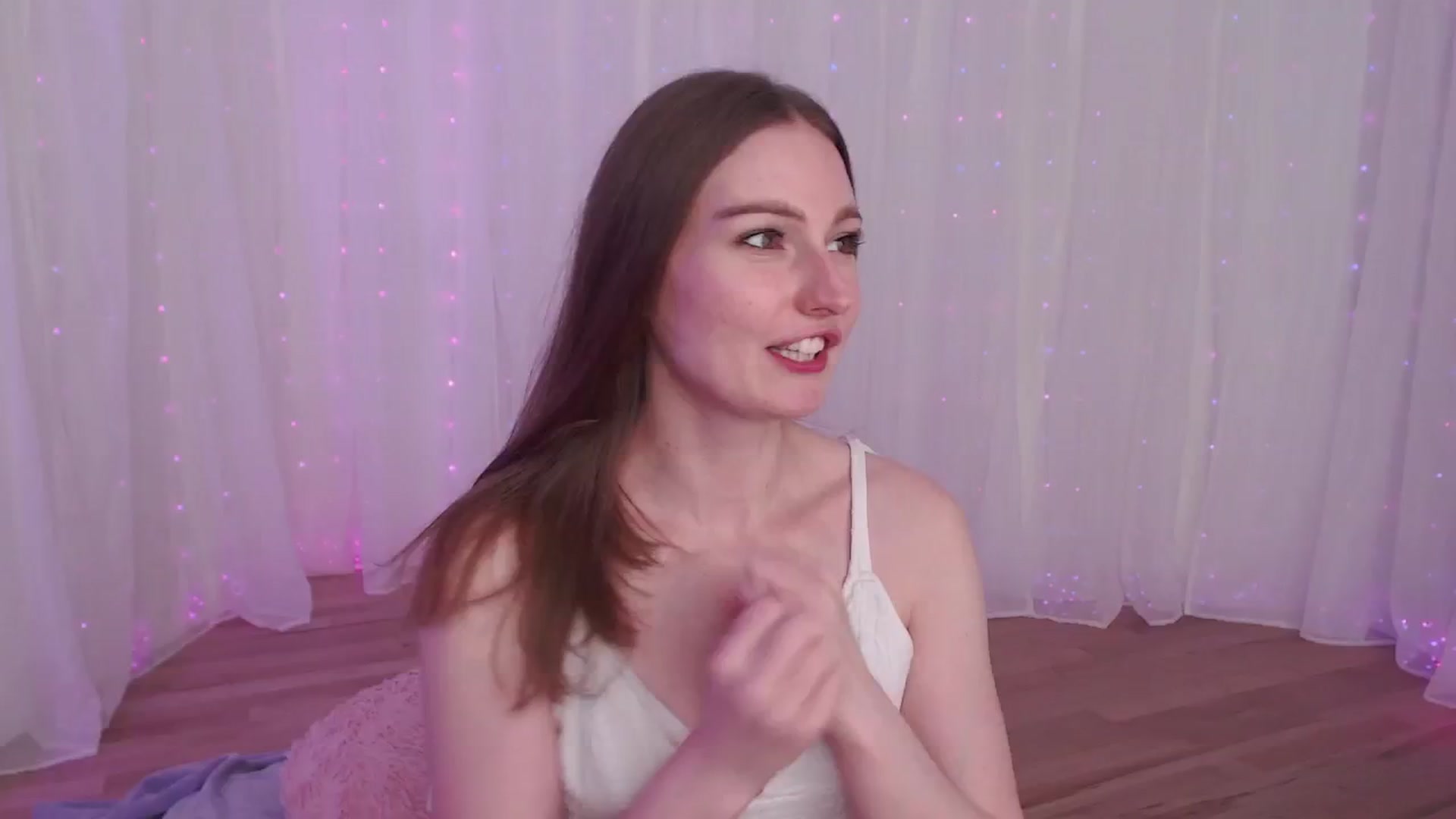 Gallery image thumbnail from Cosmo's myfreecams stream on, 06/01/2024, 02:30 image 1 of 20