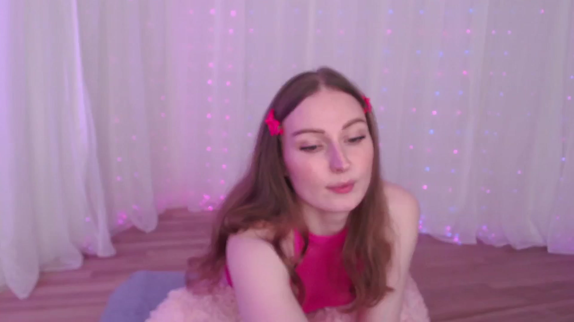 Gallery image thumbnail from Cosmo's myfreecams stream on, 06/30/2024, 03:10 image 6 of 20
