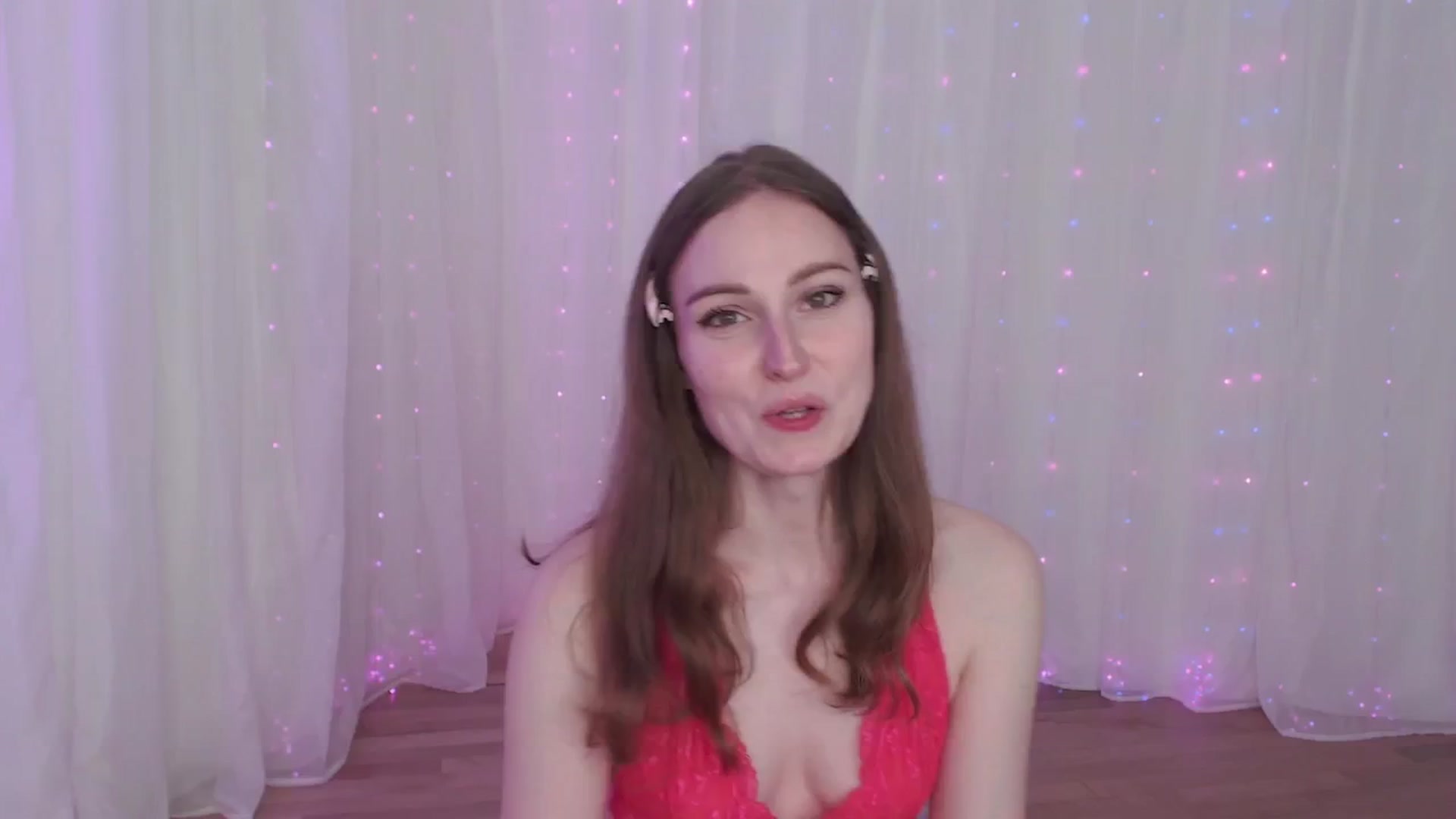 Gallery image thumbnail from Cosmo's myfreecams stream on, 07/27/2024, 01:18 image 3 of 20