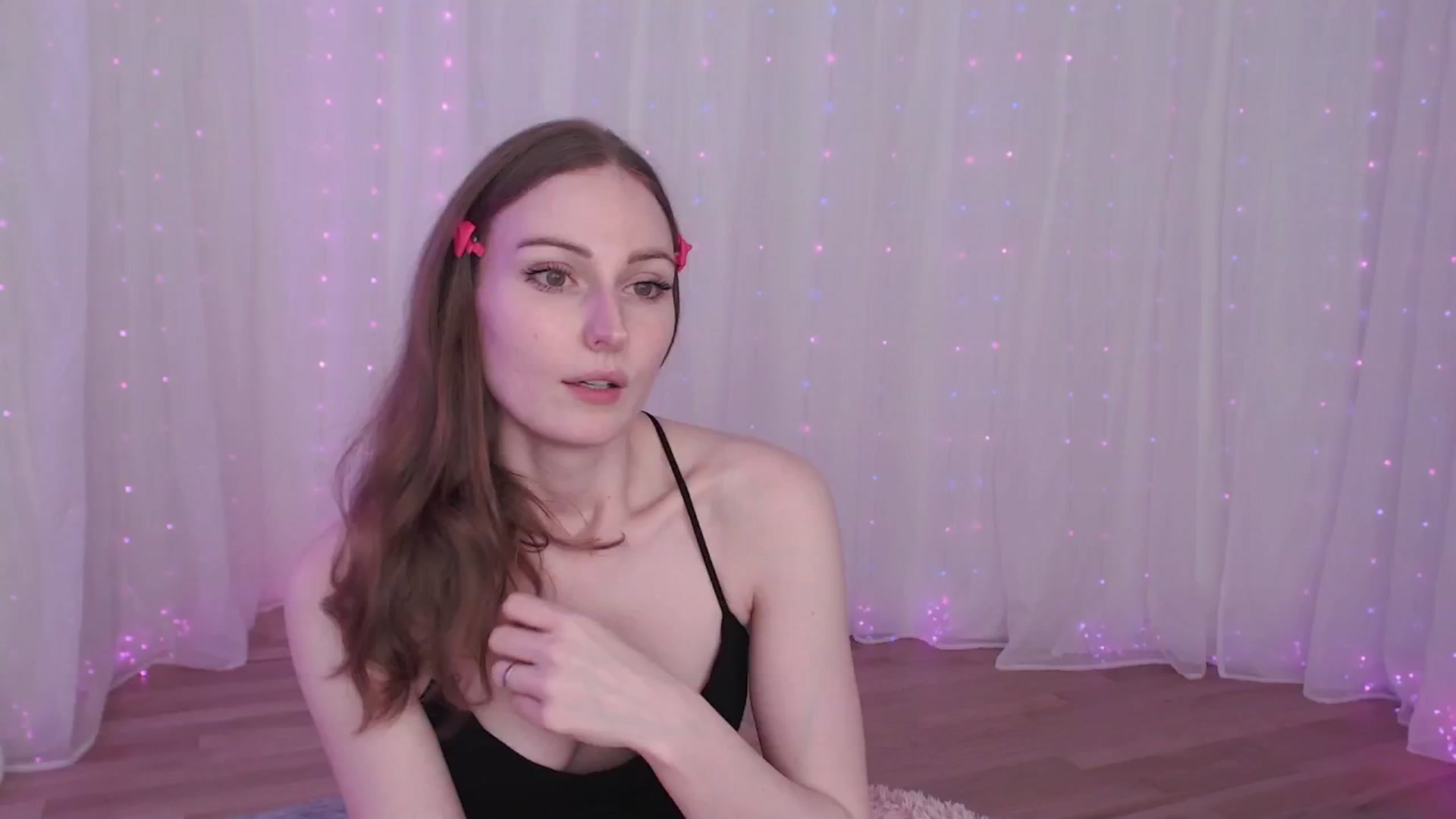 Gallery image thumbnail from Cosmo's myfreecams stream on, 07/28/2024, 03:37 image 2 of 20