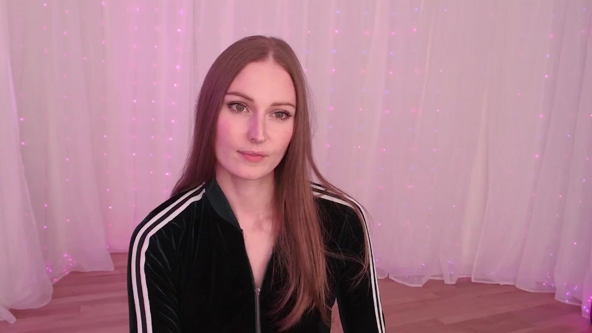 Gallery image thumbnail from Cosmo's myfreecams stream on, 10/01/2024, 06:14 image 7 of 20