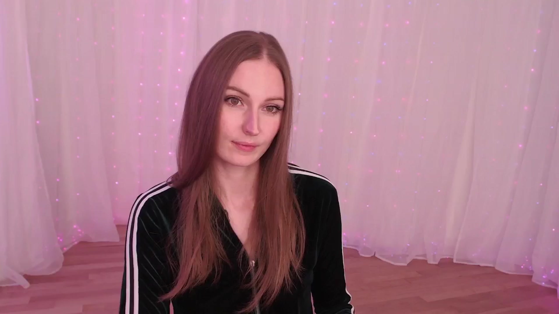 Gallery image thumbnail from Cosmo's myfreecams stream on, 10/01/2024, 06:14 image 14 of 20