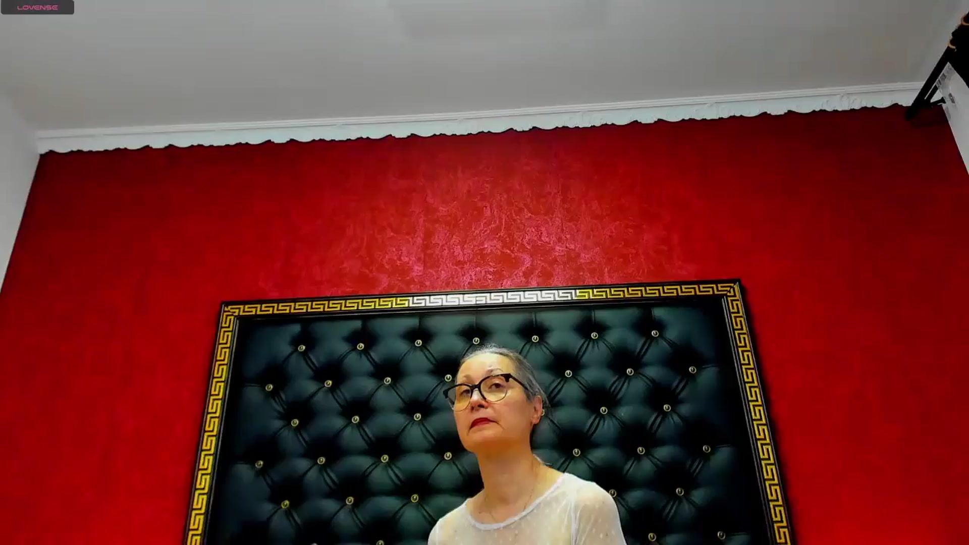 Gallery image thumbnail from CougarCleo's myfreecams stream on, 06/18/2024, 05:44 image 17 of 20