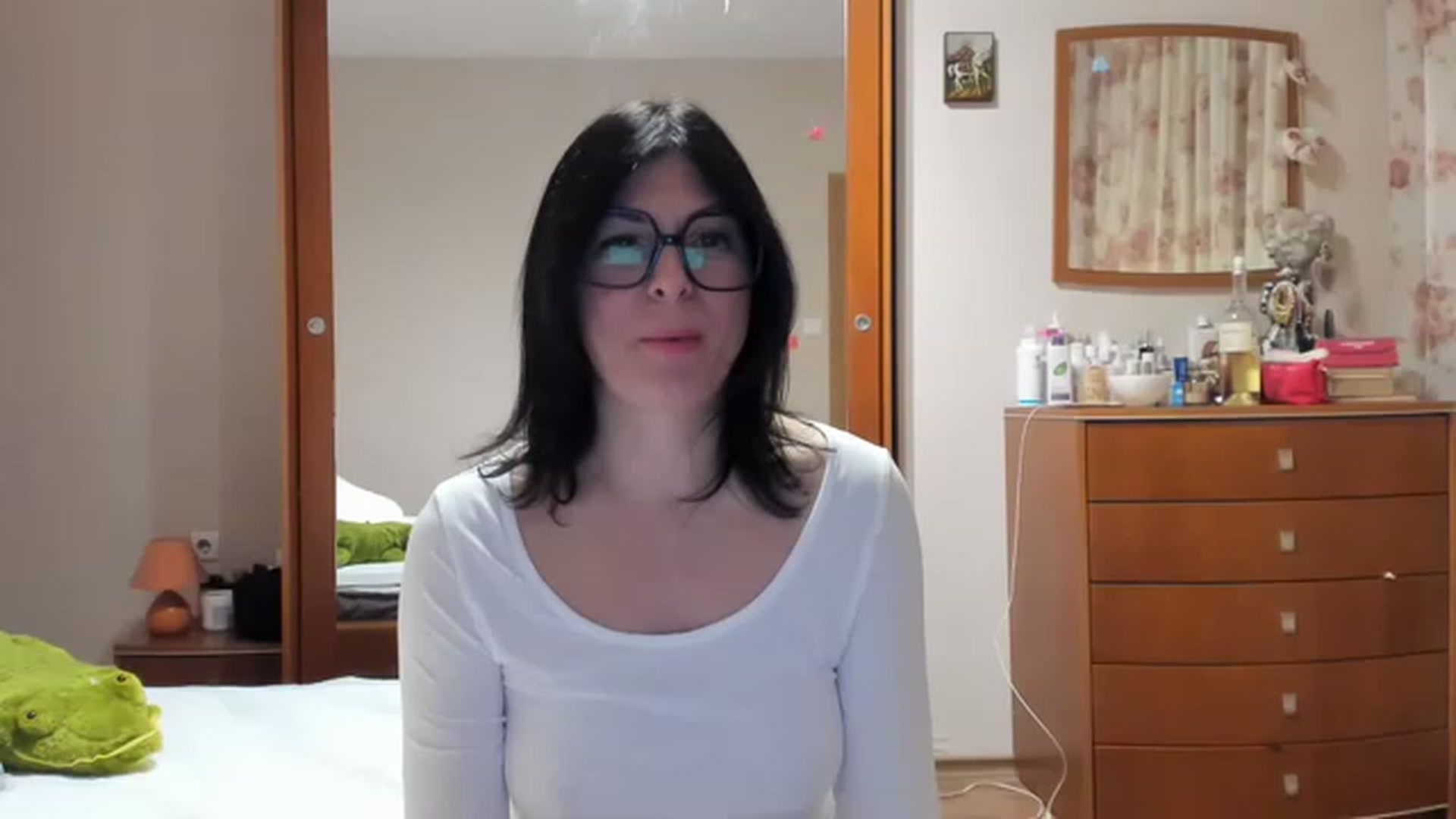 Gallery image thumbnail from Cougar_Fiona's myfreecams stream on, 01/21/2023, 24:01 image 2 of 20