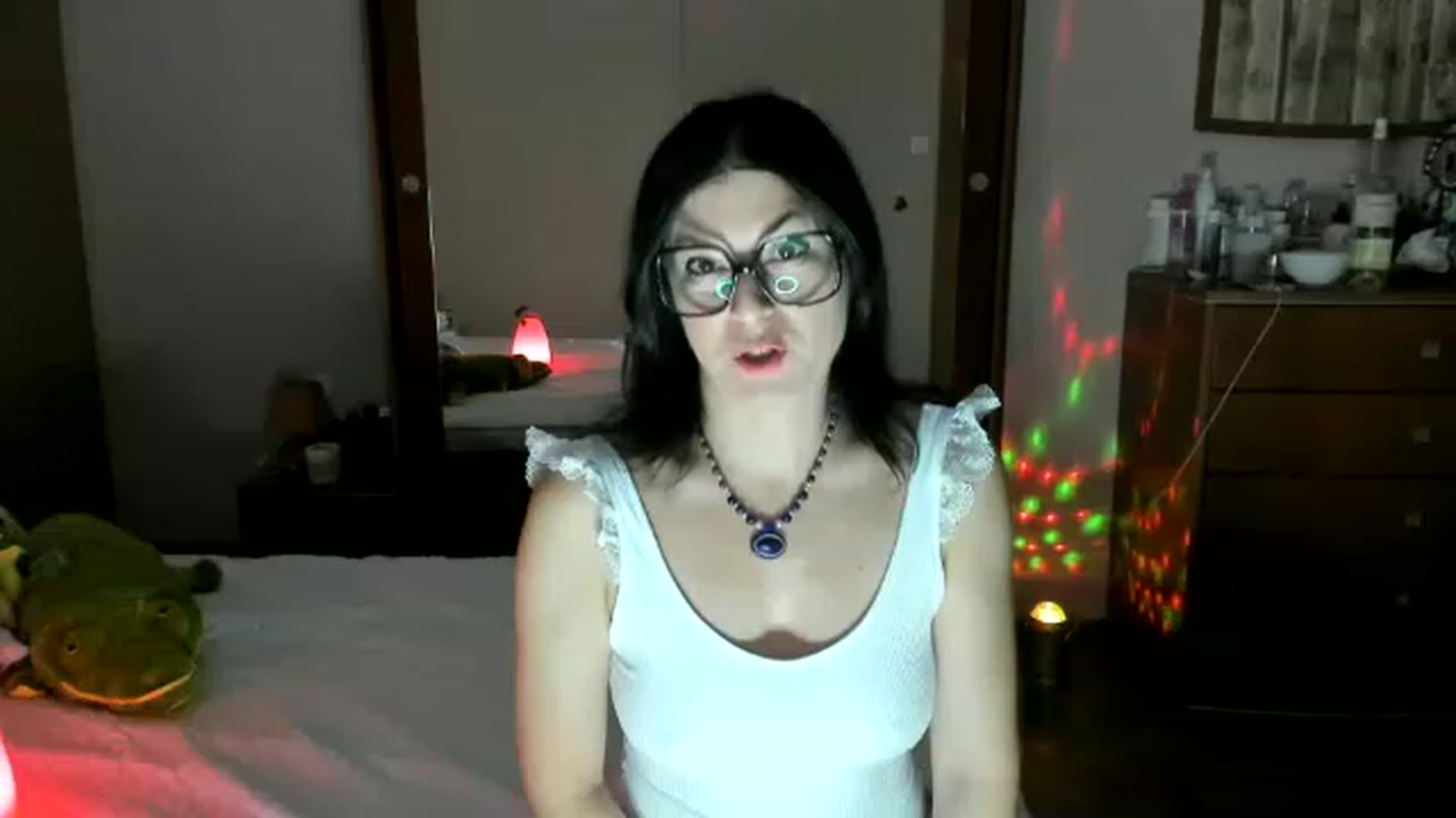 Gallery image thumbnail from Cougar_Fiona's myfreecams stream on, 02/06/2023, 24:15 image 4 of 20